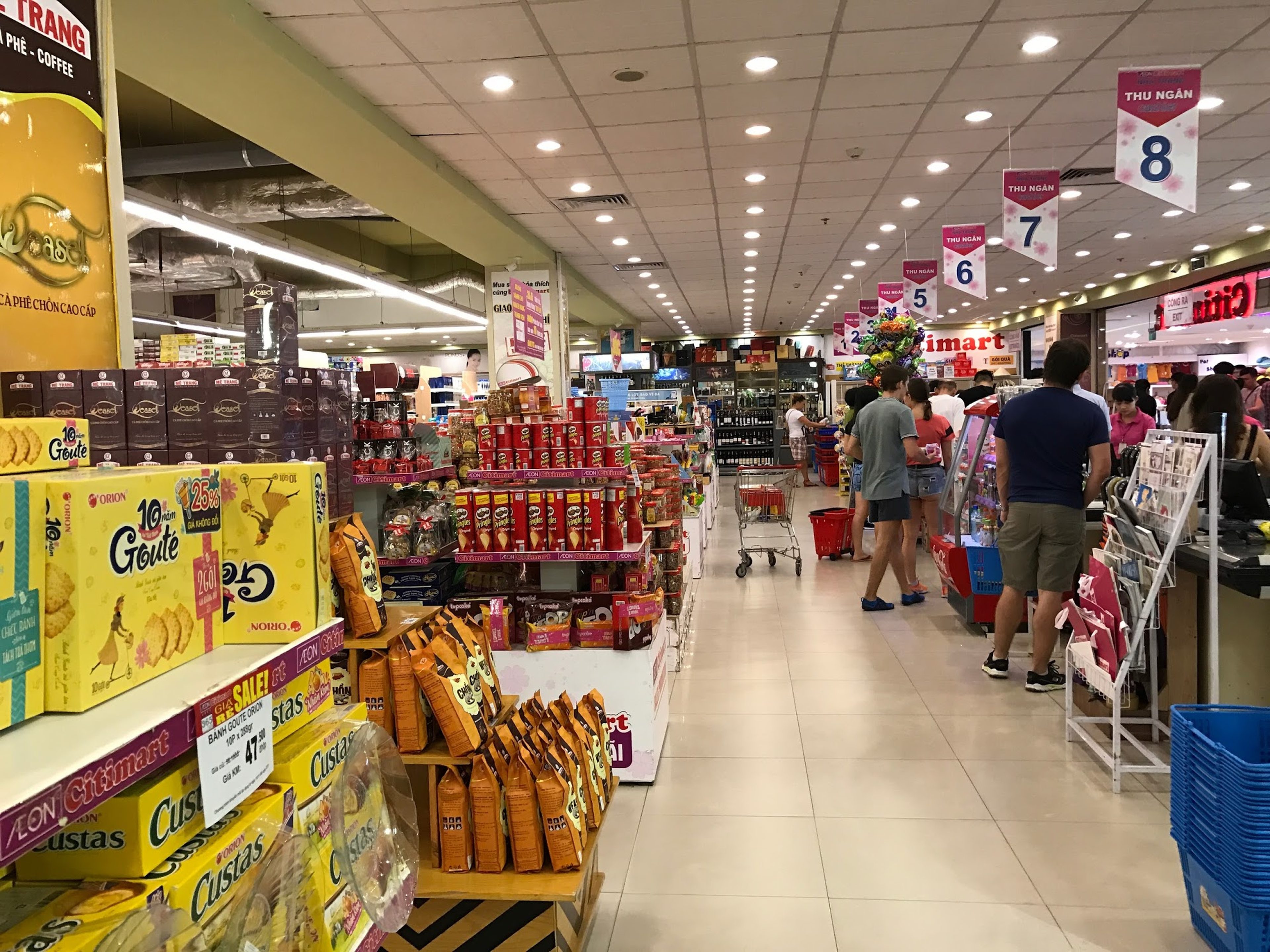 Nha Trang Center: A shopping and entertainment paradise. - Hình 7