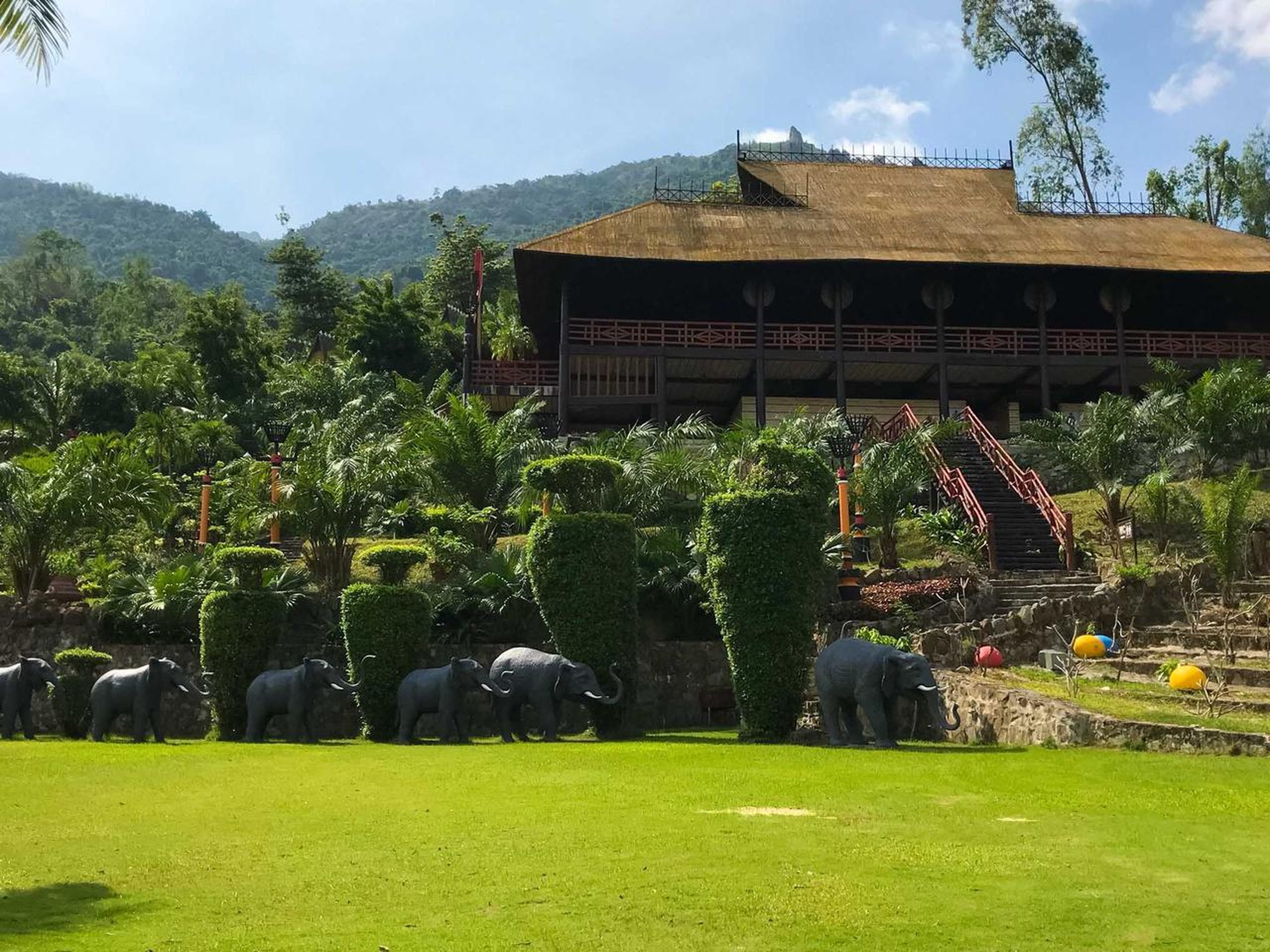 Trăm Trứng: Trải Nghiệm Du Lịch Độc Đáo Tại Nha Trang - Hình 2