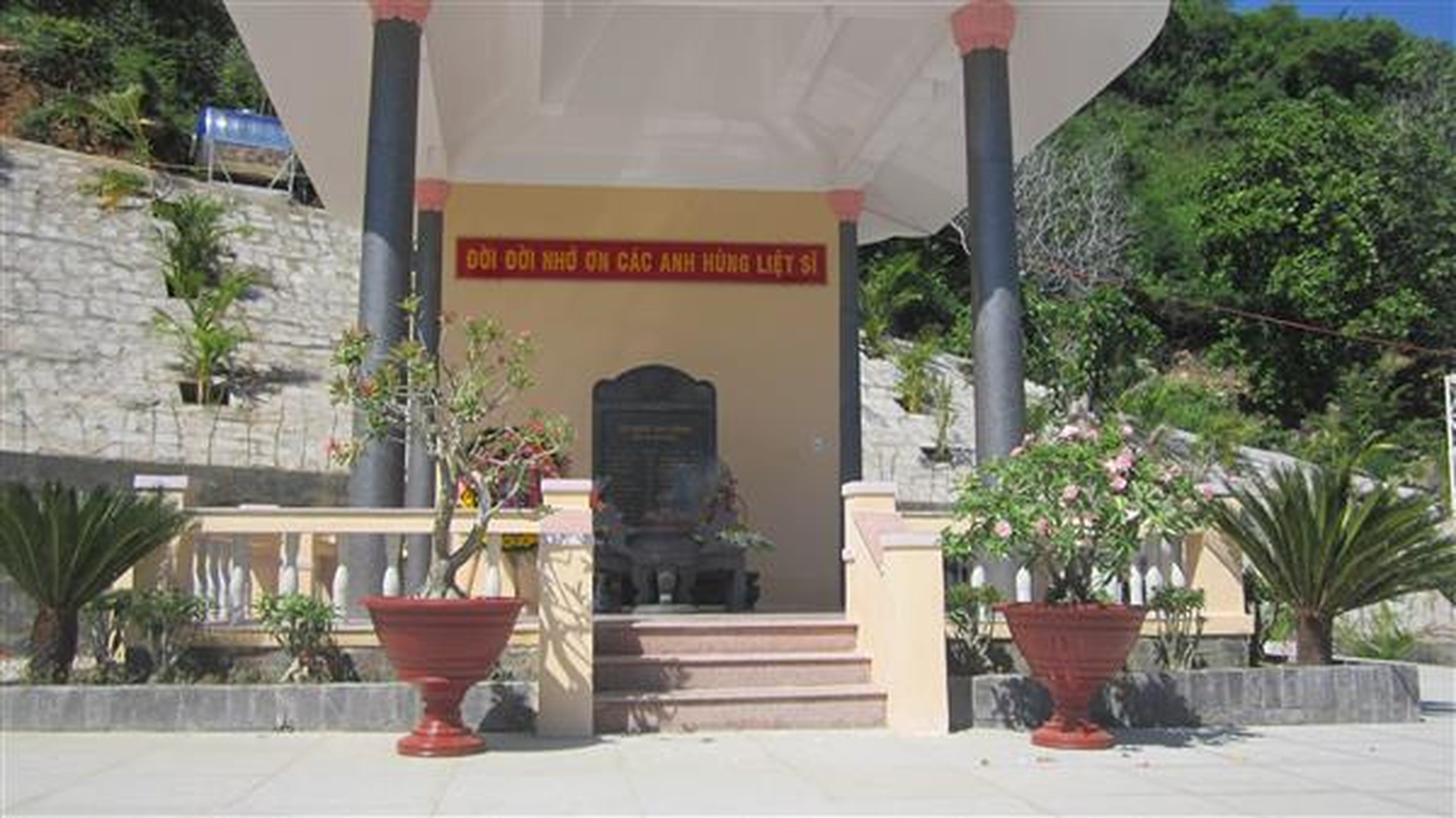 Ship C235 Memorial Site (Ho Chi Minh Trail at Sea) - Hình 1