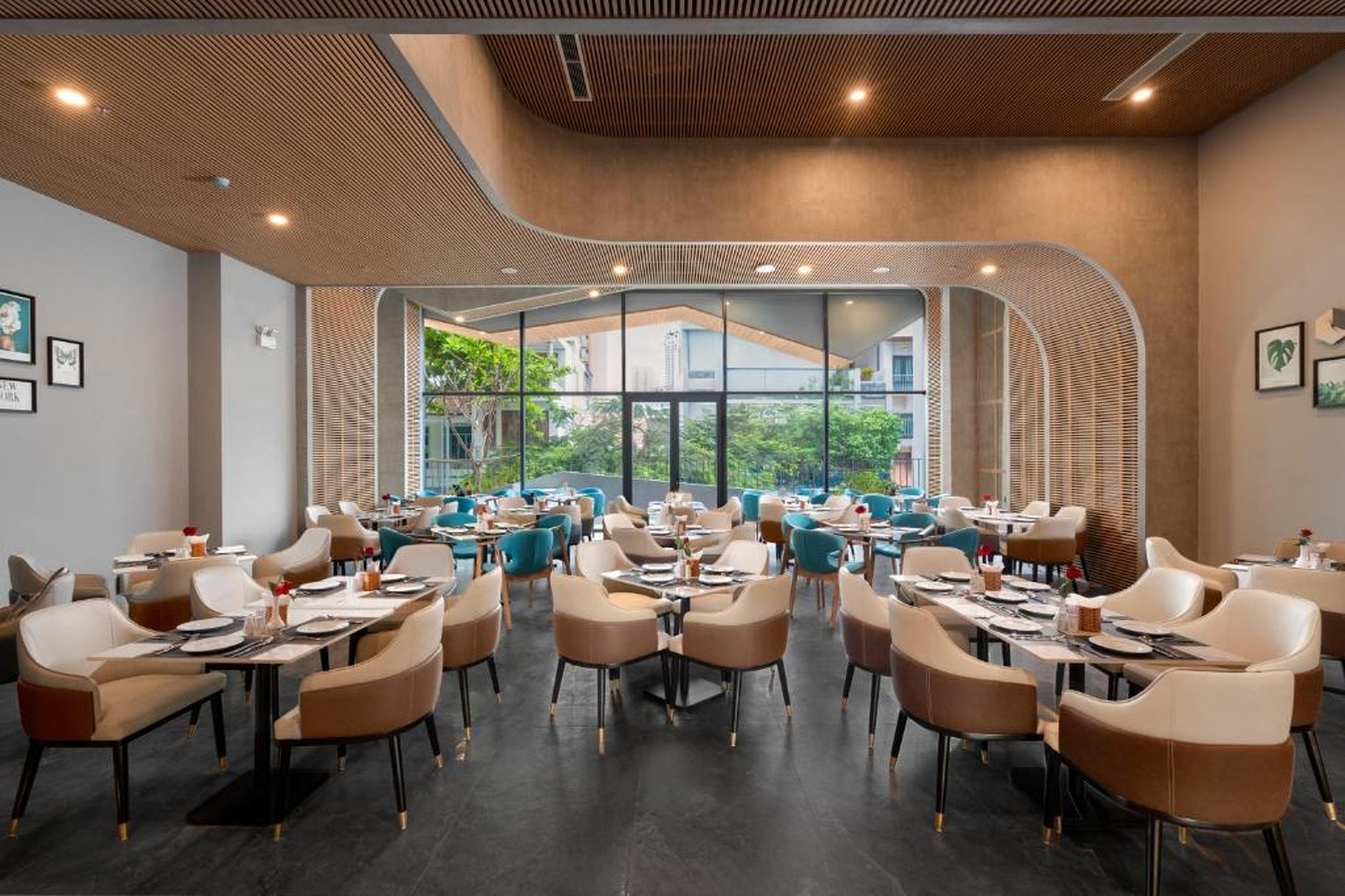 Seaside Boutique Hotel Nha Trang Beach - Hình 14