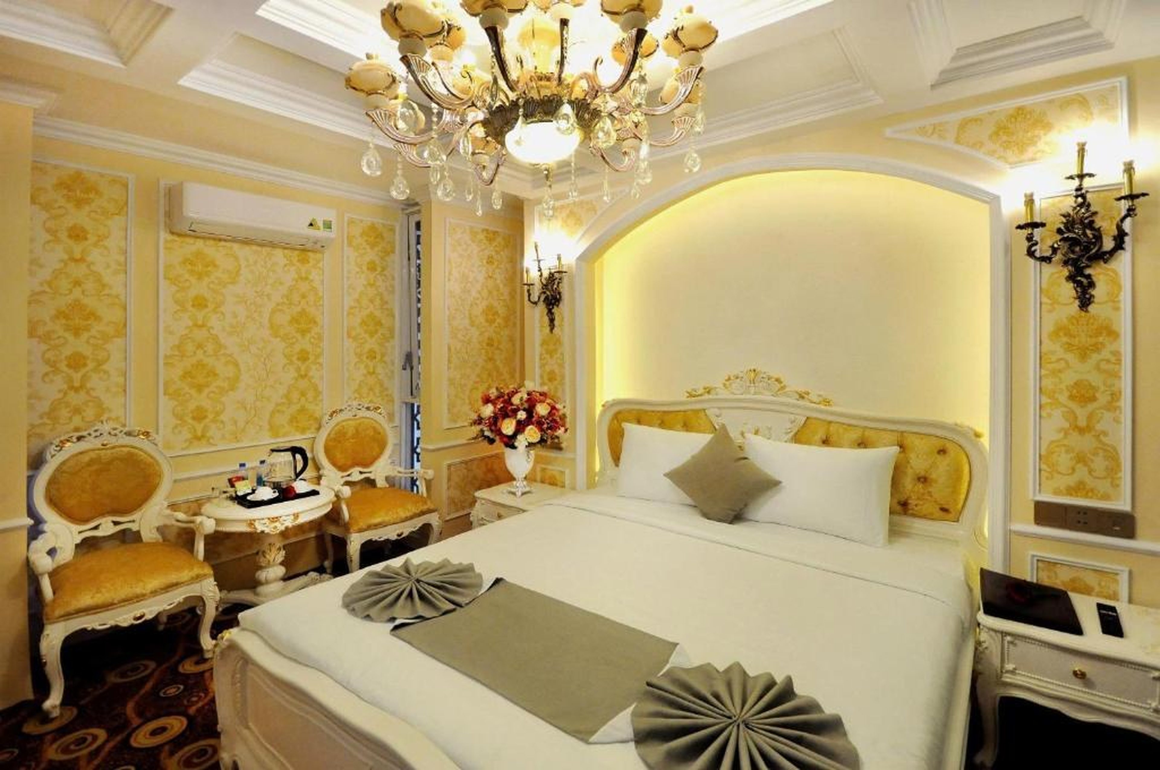 Violet hotel 2 - Hình 3