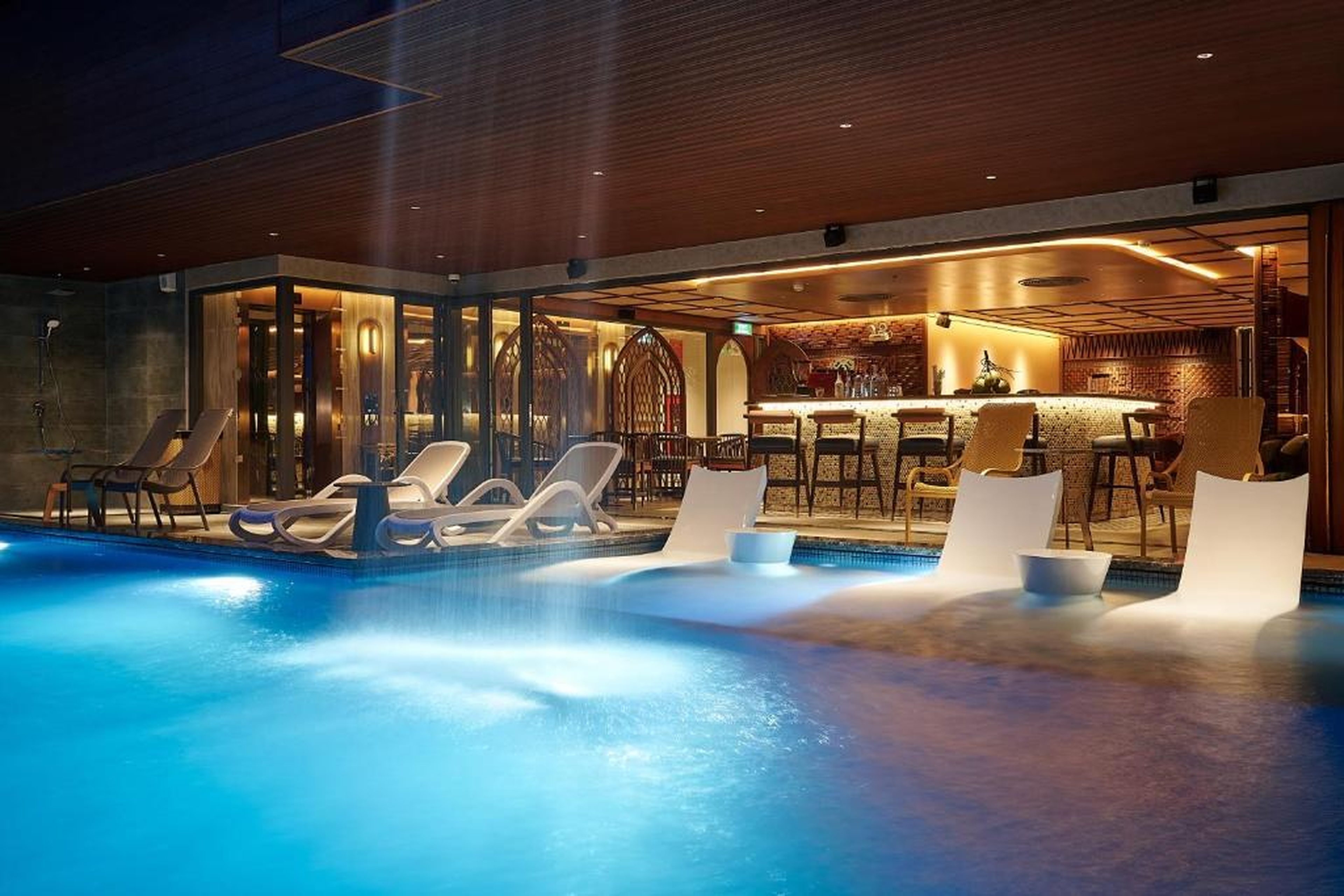 Champton Nha Trang Hotel - Hình 1