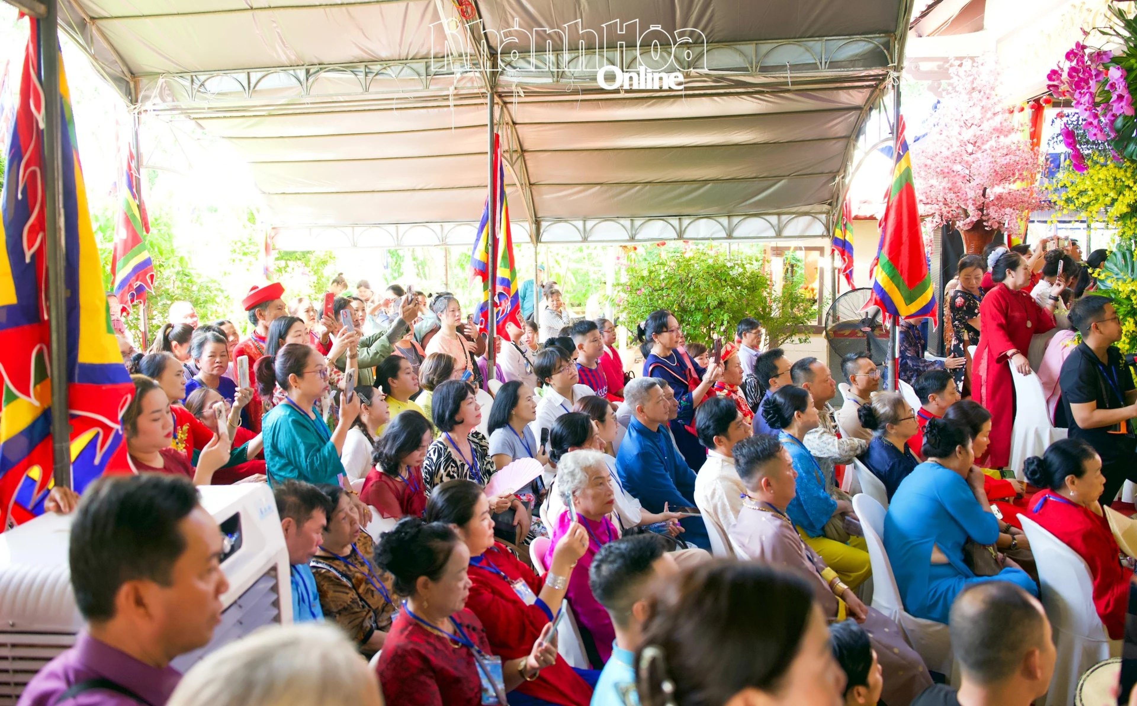 Giao lưu, giới thiệu và thực hành di sản tín ngưỡng thờ Mẫu tại Am Chúa - Hình 7