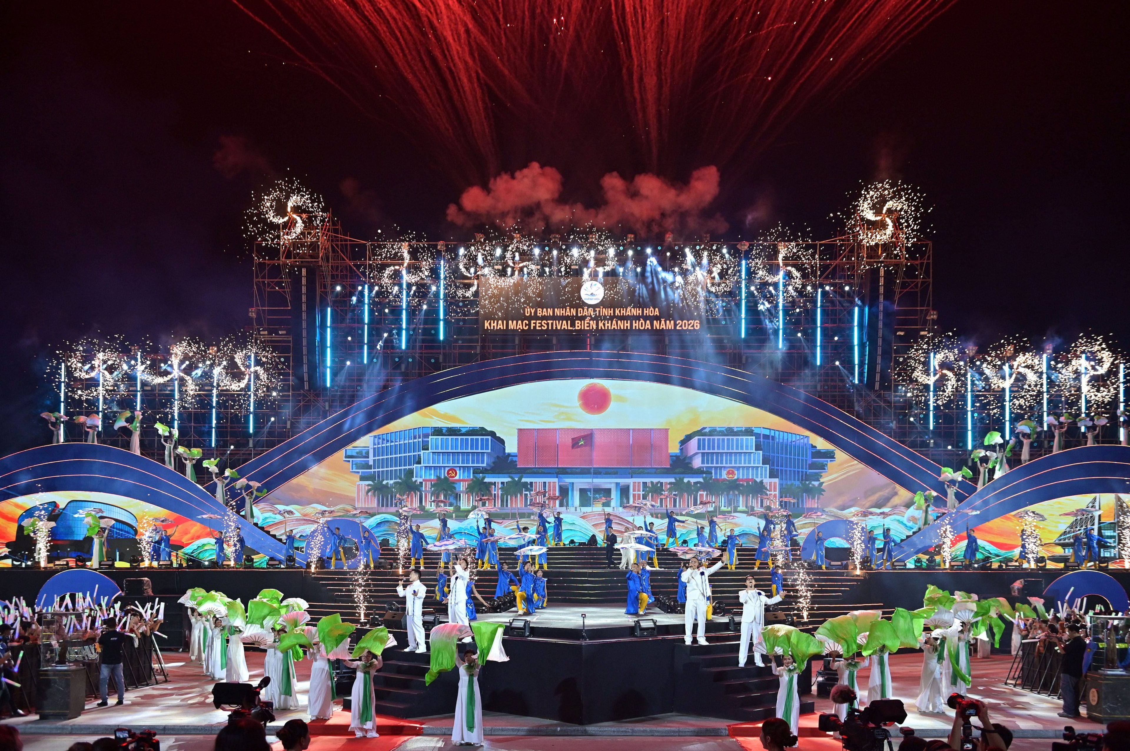 Sparkling Opening Night of Khanh Hoa Sea Festival 2026: Colors of the Ocean, Reaching International Heights - Hình 2