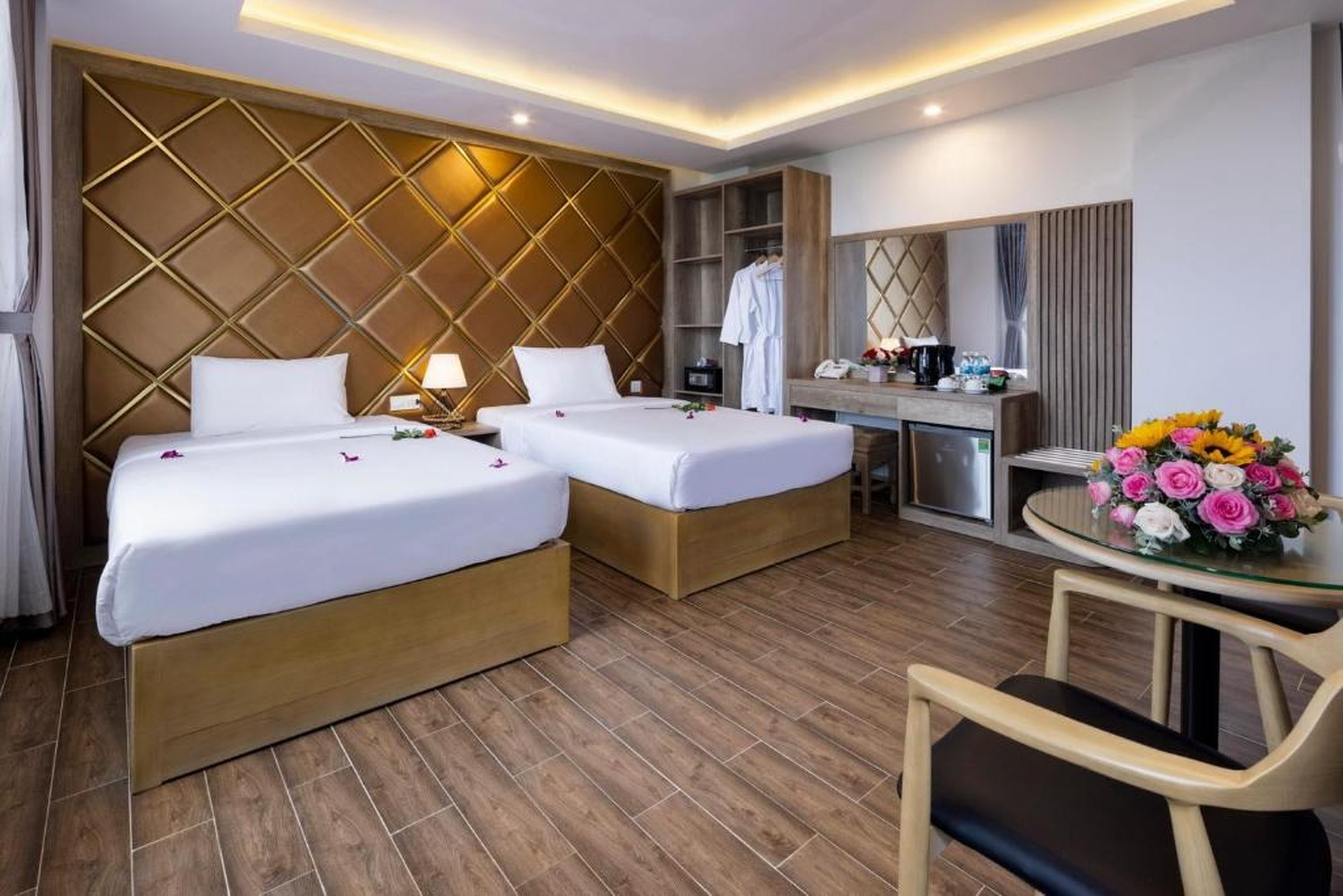 Azura Gold Hotel & Apartment - Hình 17