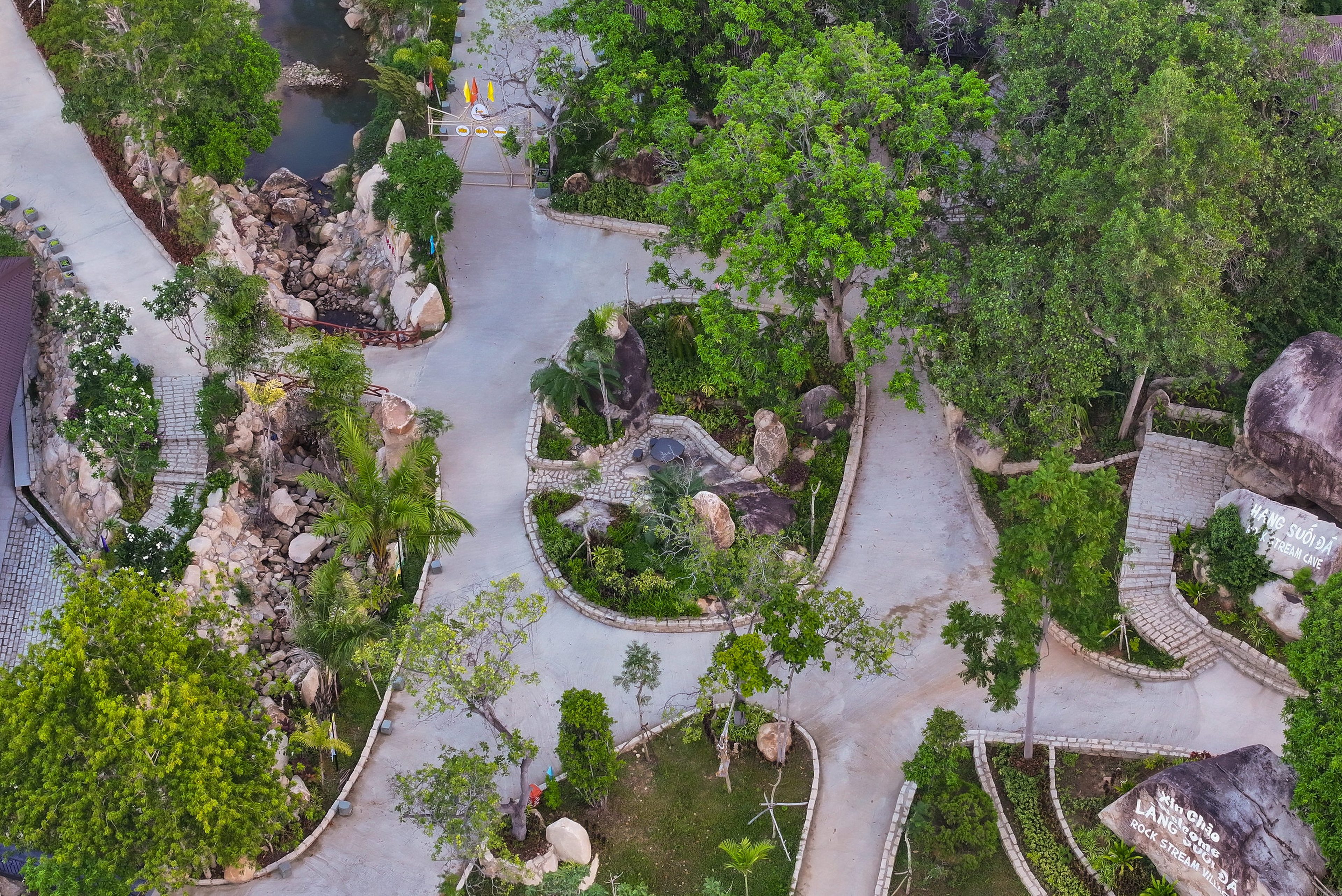 100 Egg Theme Park - Hình 12