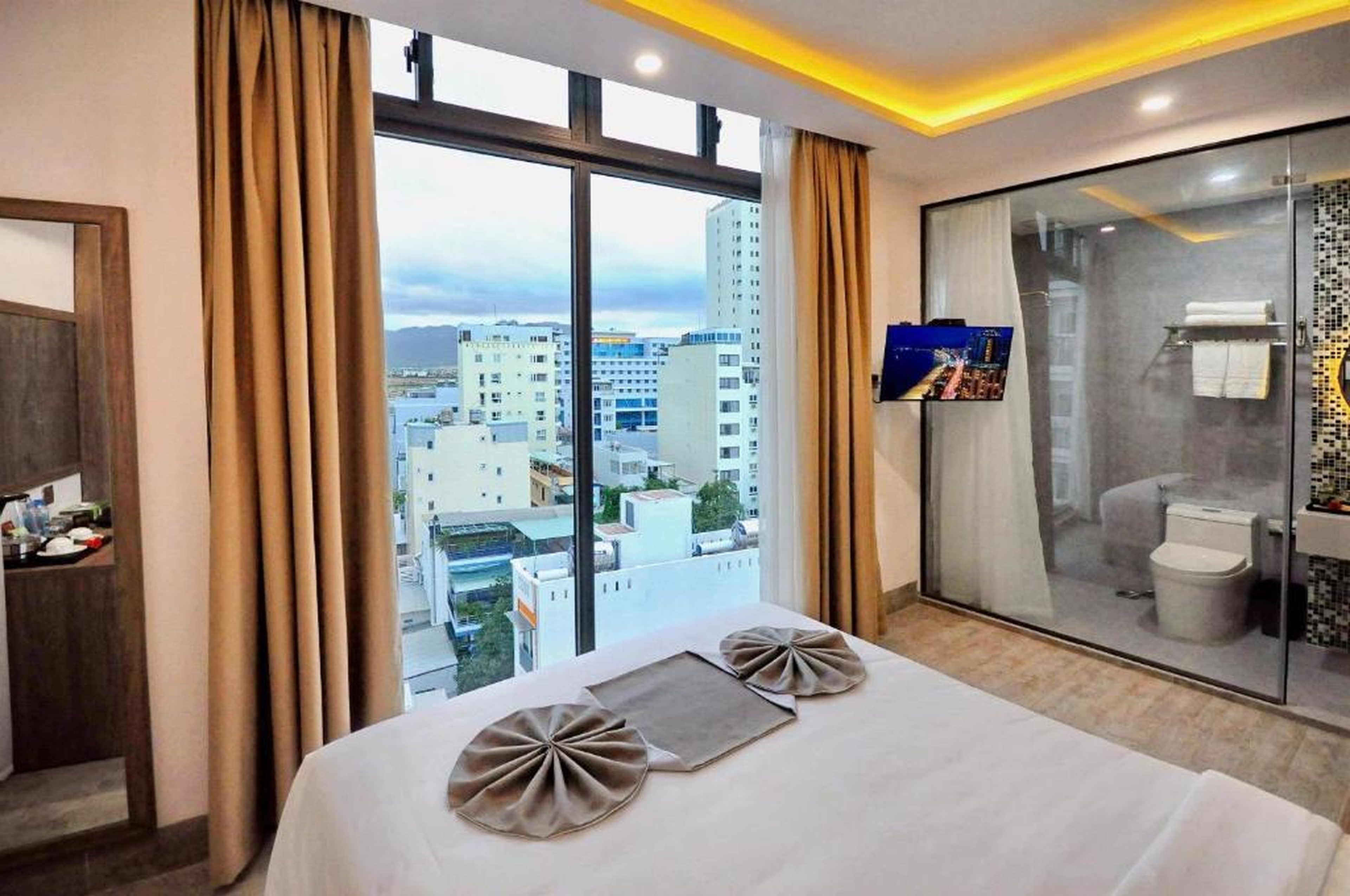 Violet hotel 2 - Hình 4