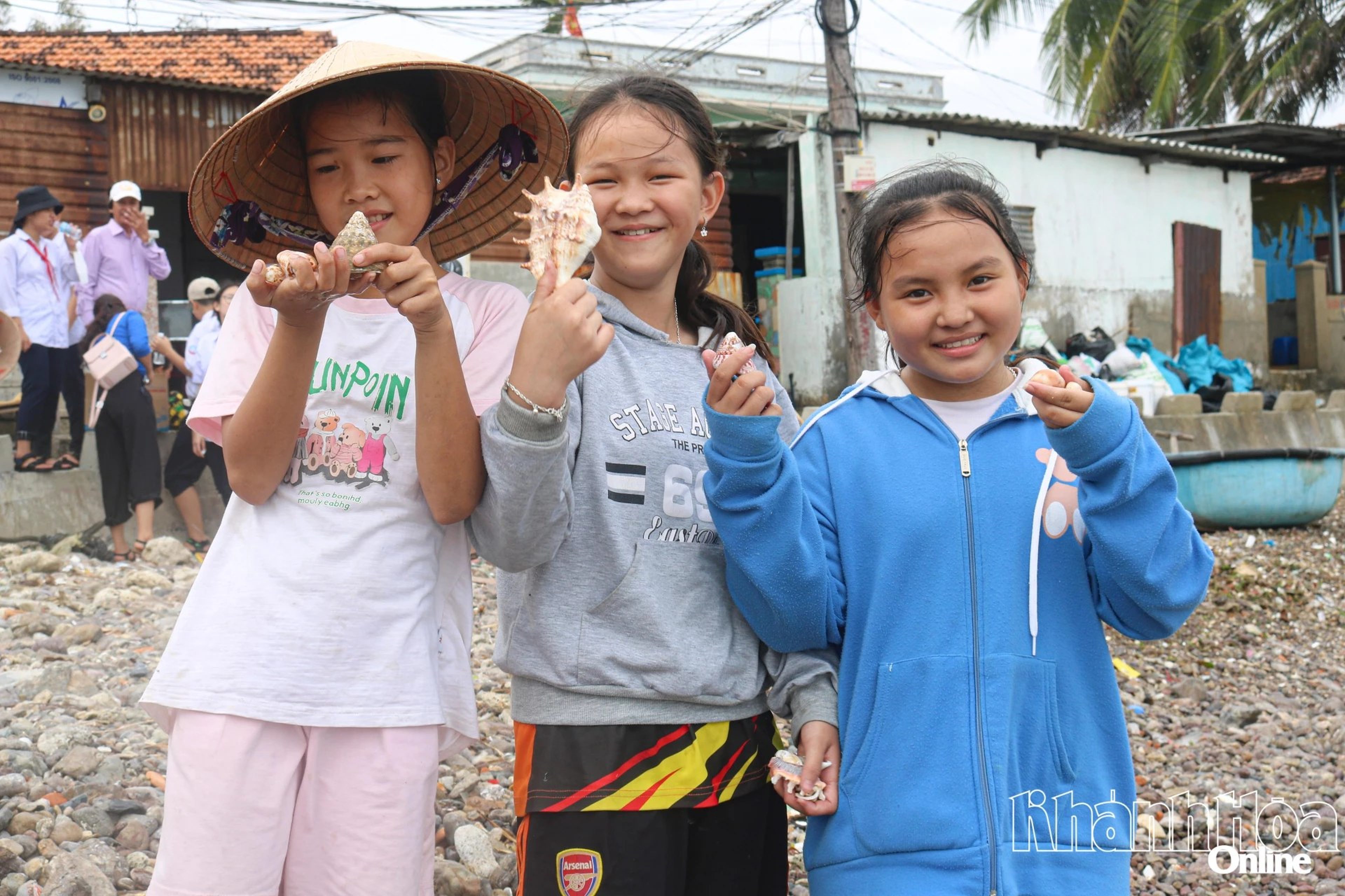 Vẻ đẹp yên bình trên đảo Trí Nguyên - Hình 4