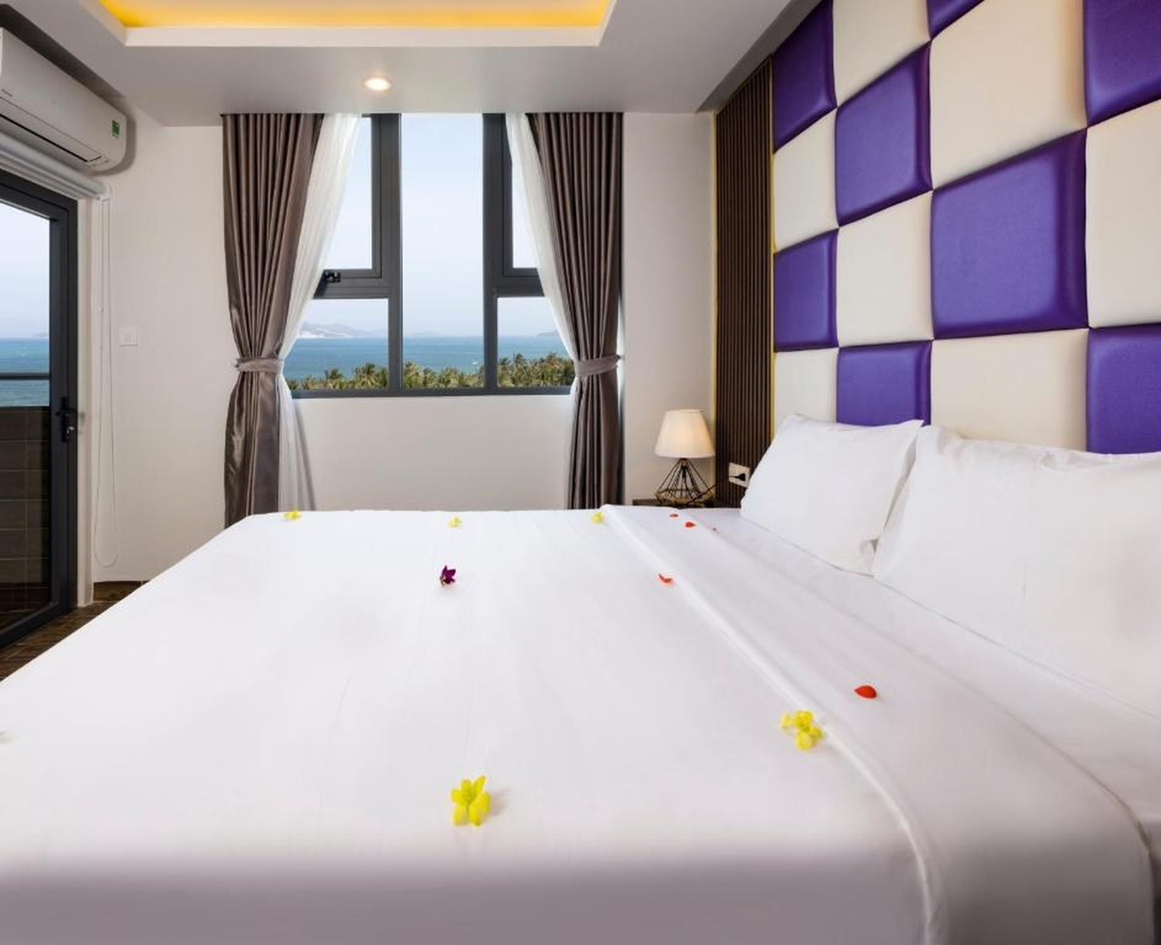 Azura Gold Hotel & Apartment - Hình 11