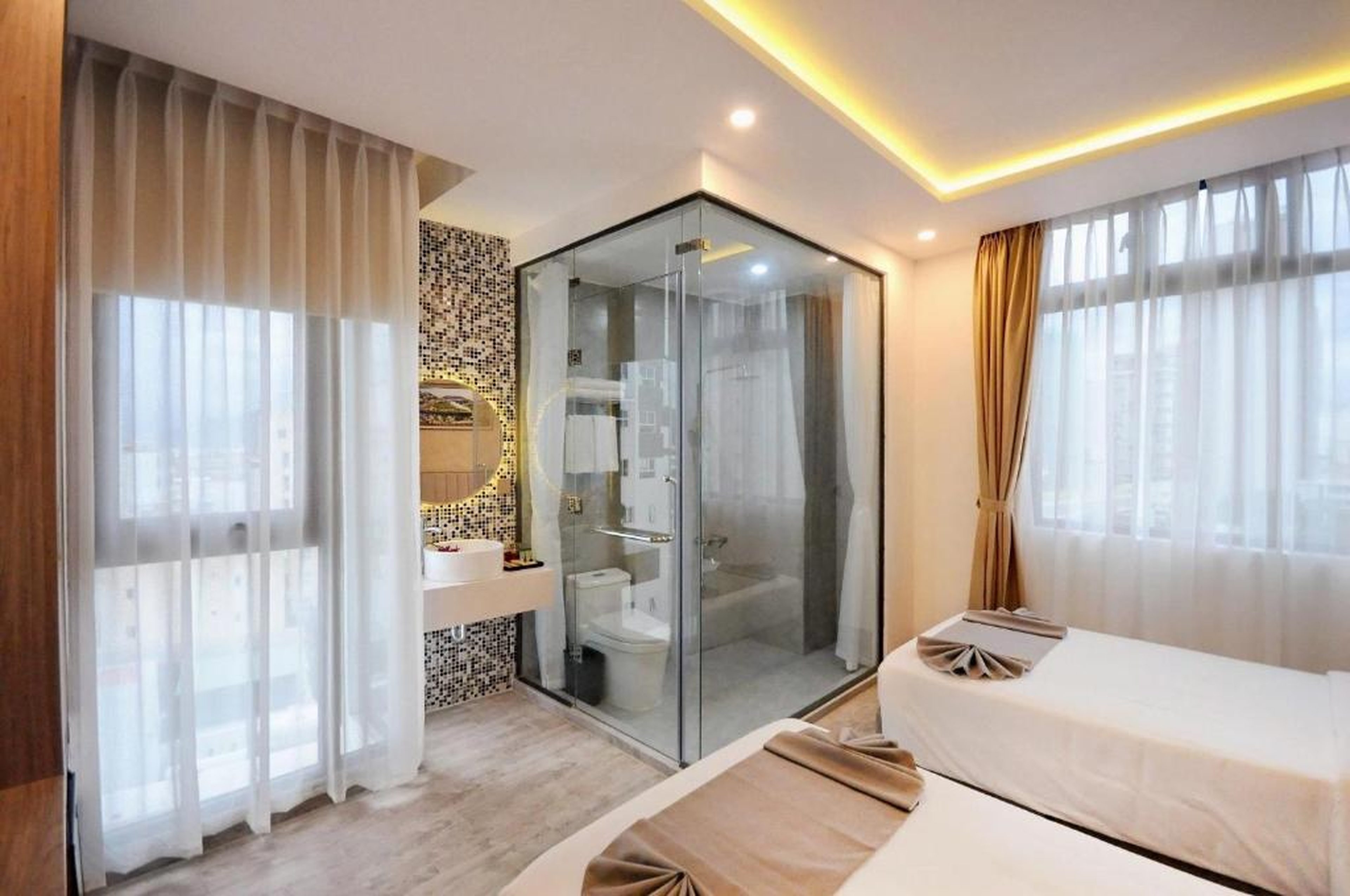 Violet hotel 2 - Hình 8