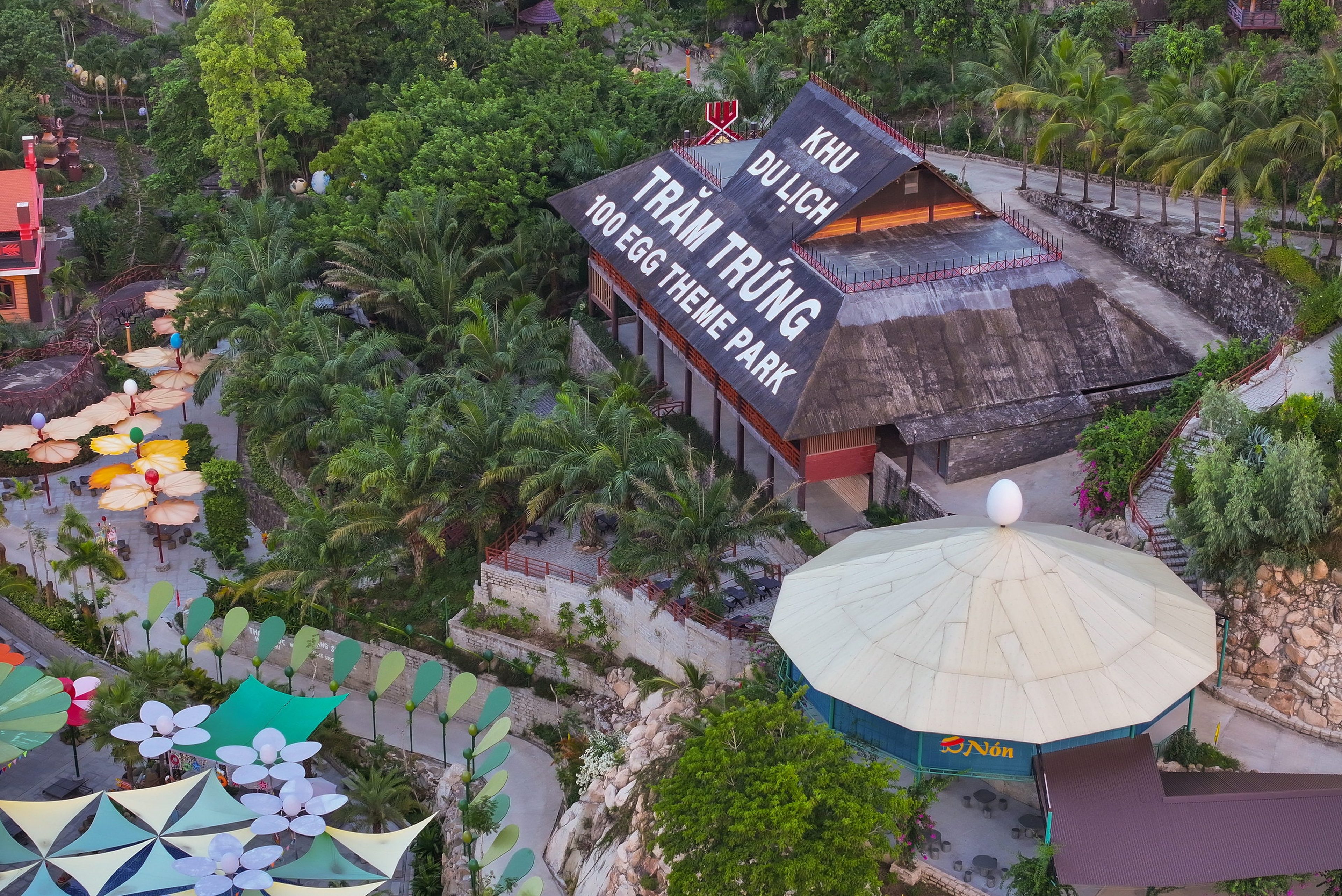 100 Egg Theme Park - Hình 1