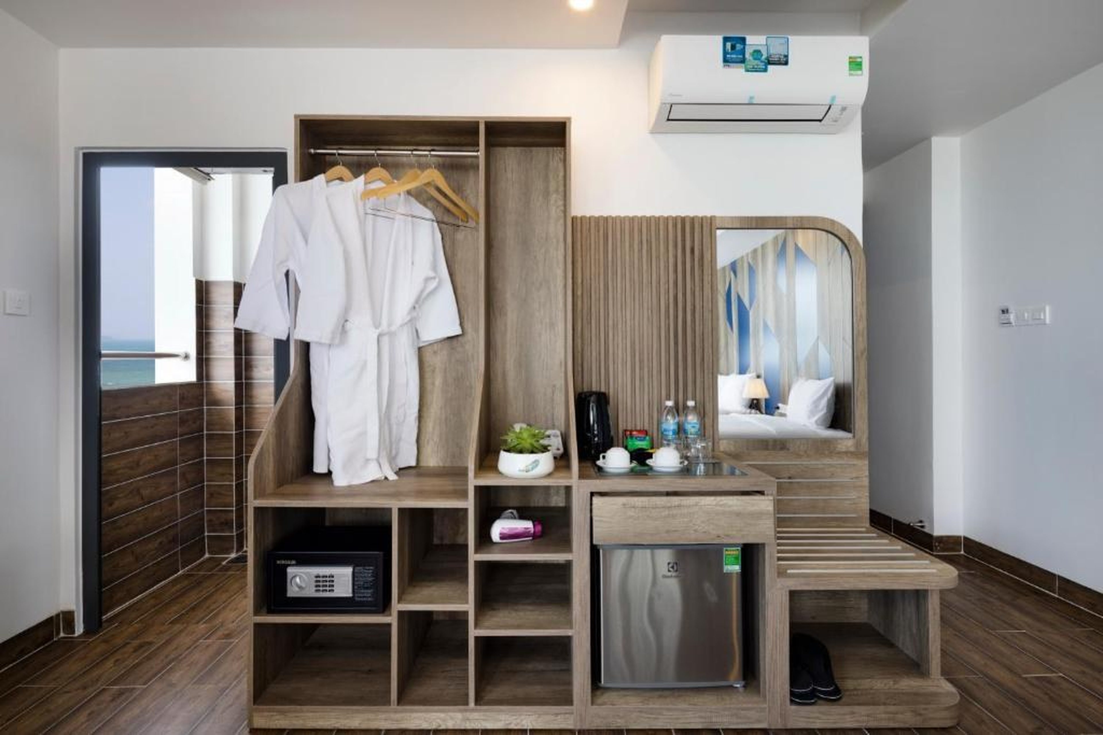 Azura Gold Hotel & Apartment - Hình 8