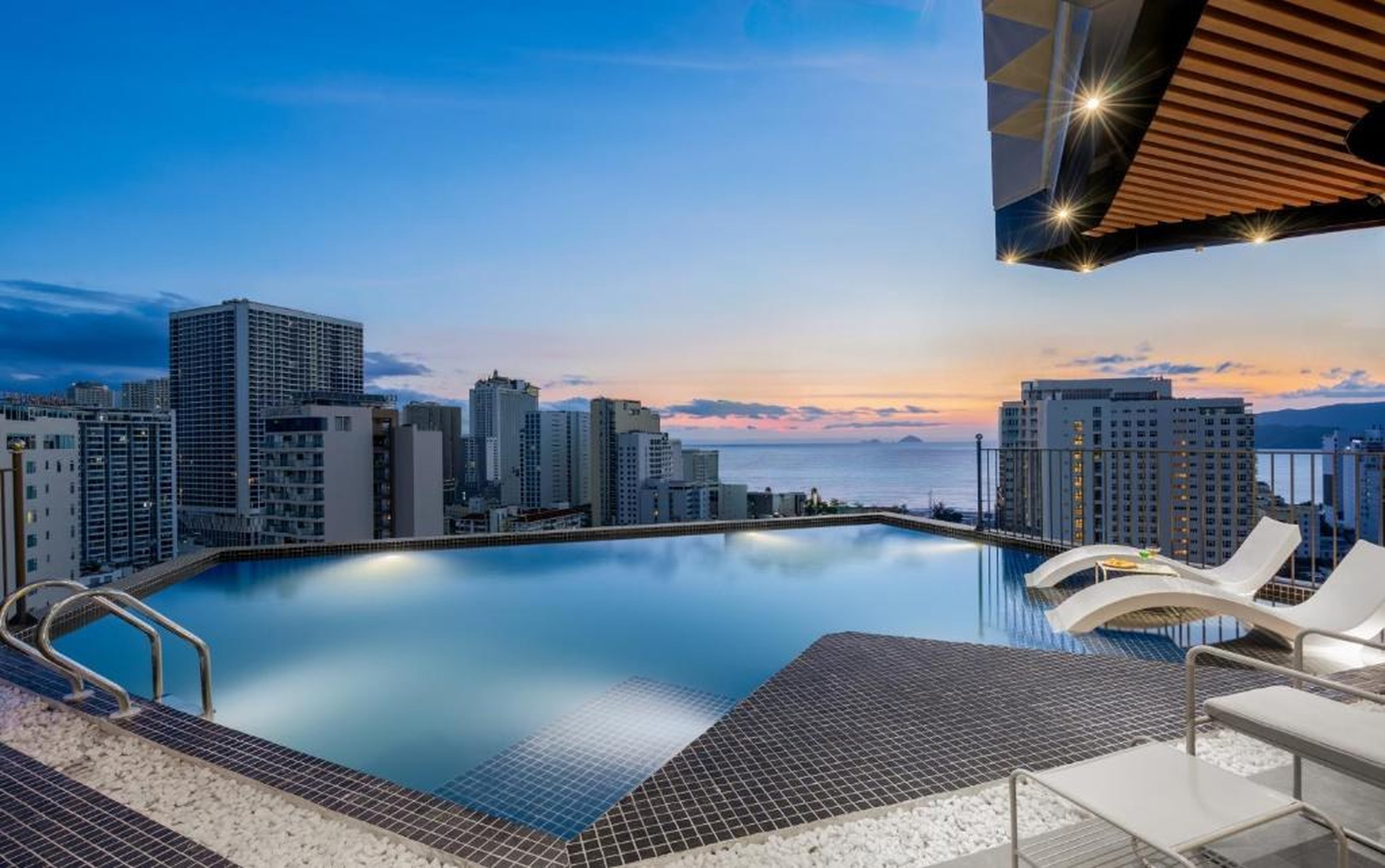 Seaside Boutique Hotel Nha Trang Beach - Hình 20