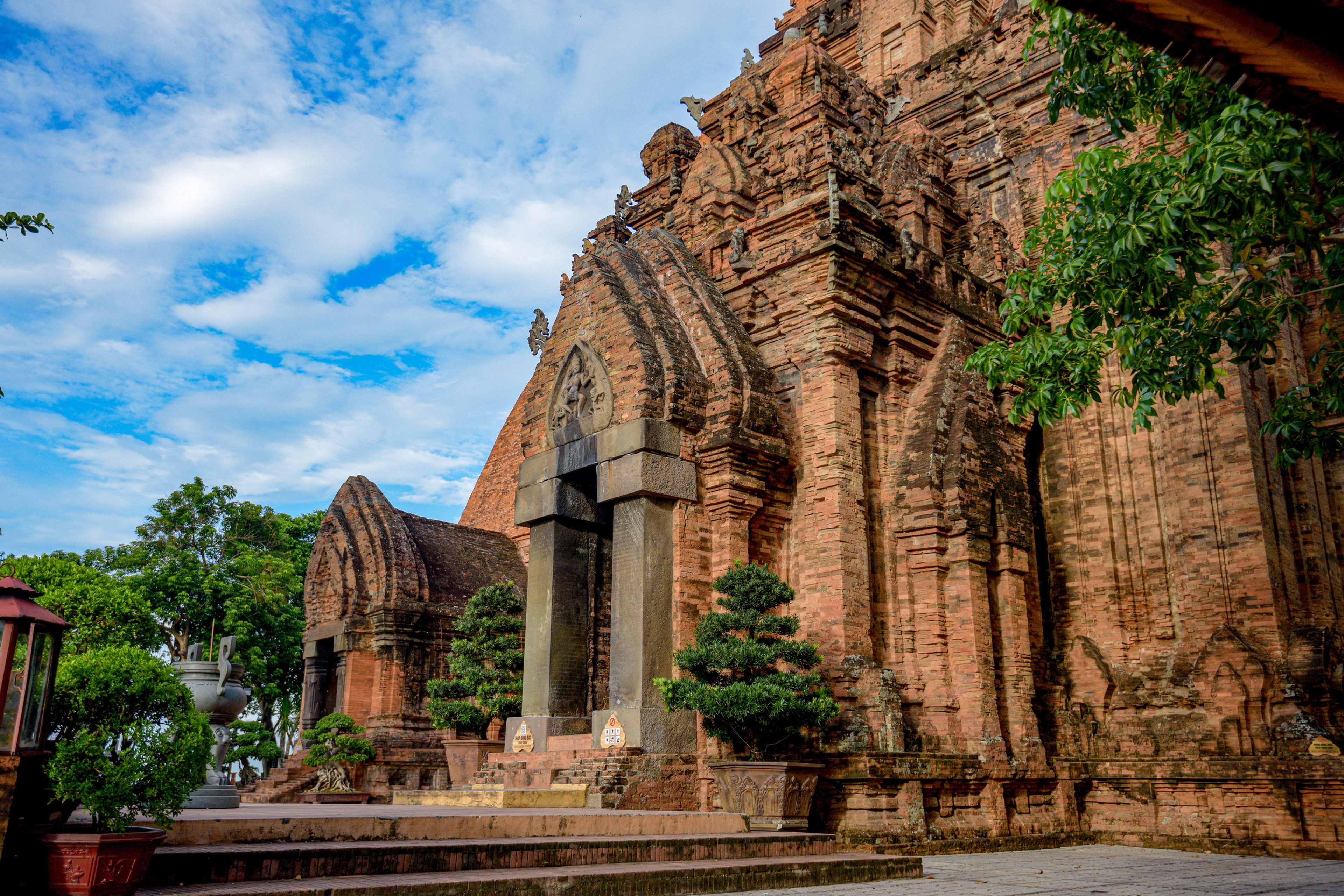 Tháp Bà Pô Nagar - Hình 17
