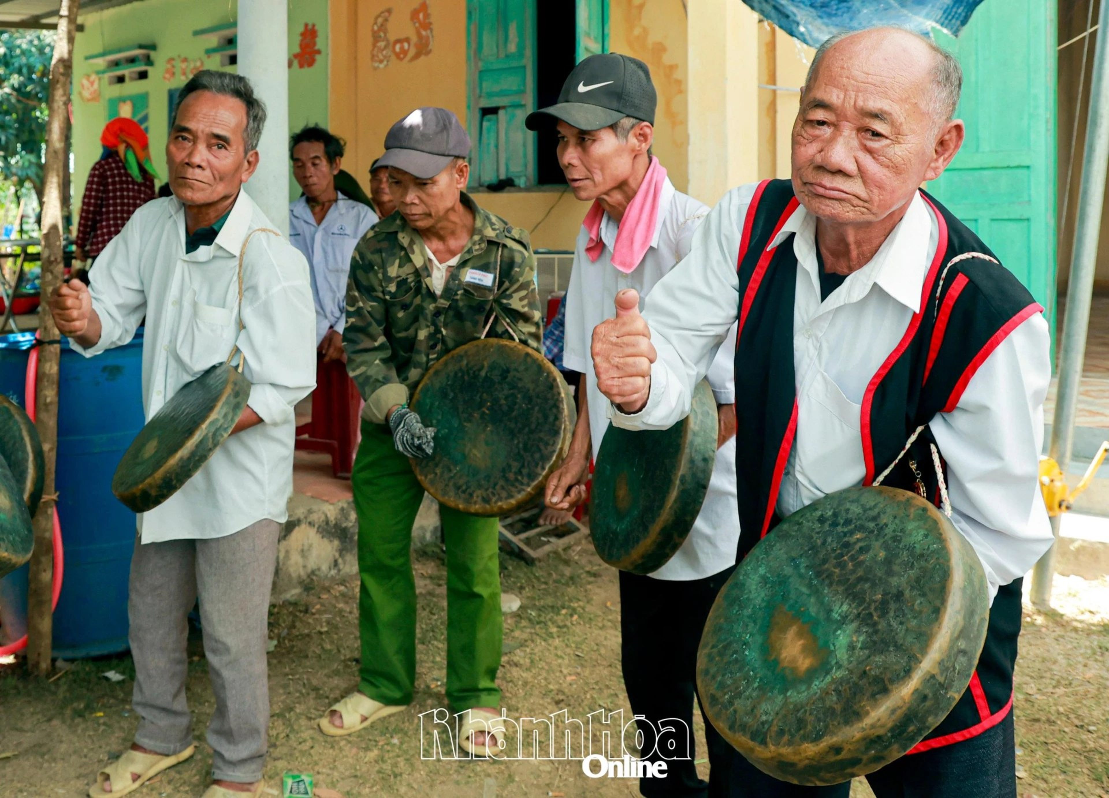 Động lực để nghệ nhân toàn tâm cống hiến - Hình 1
