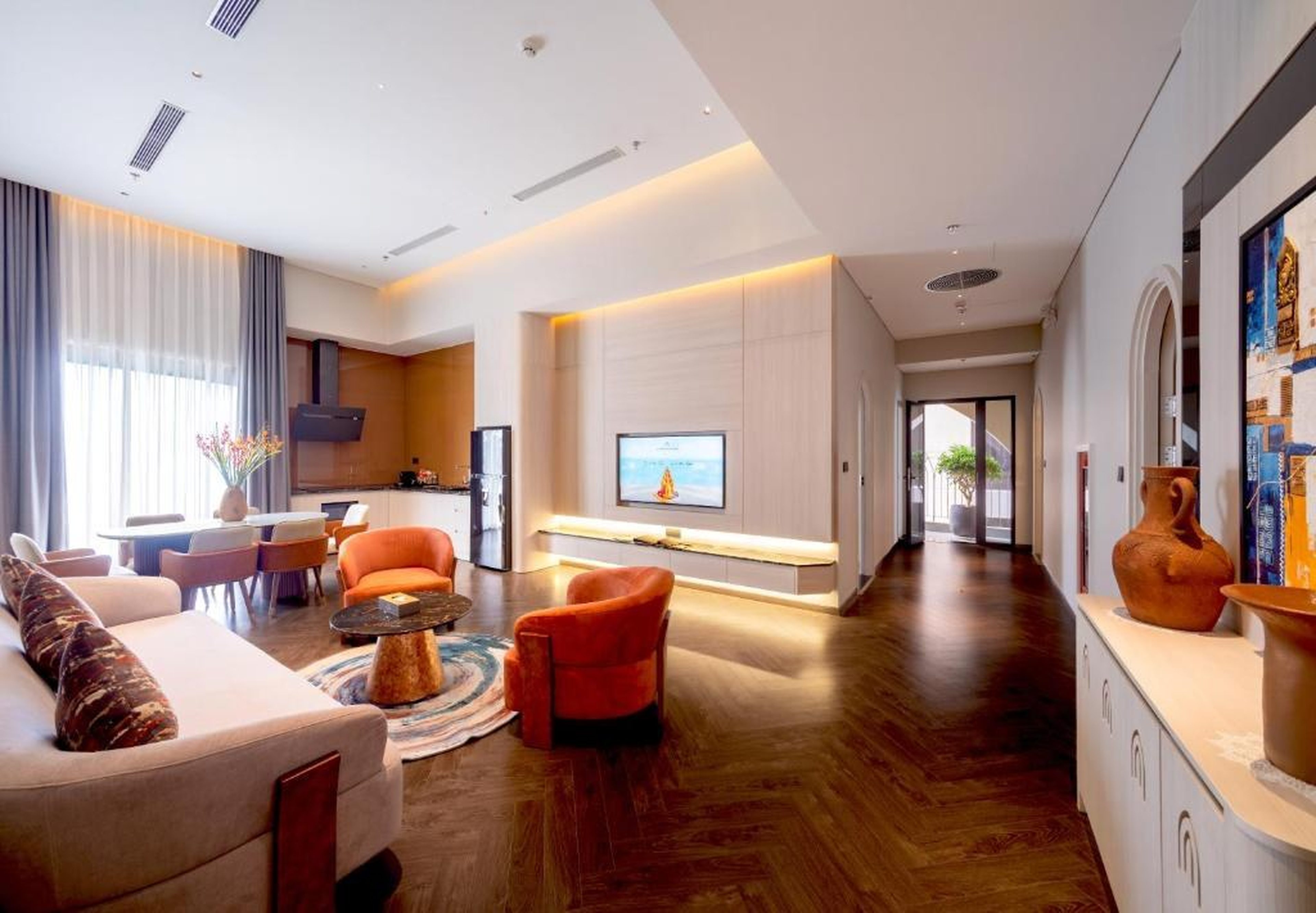 Champton Nha Trang Hotel - Hình 18