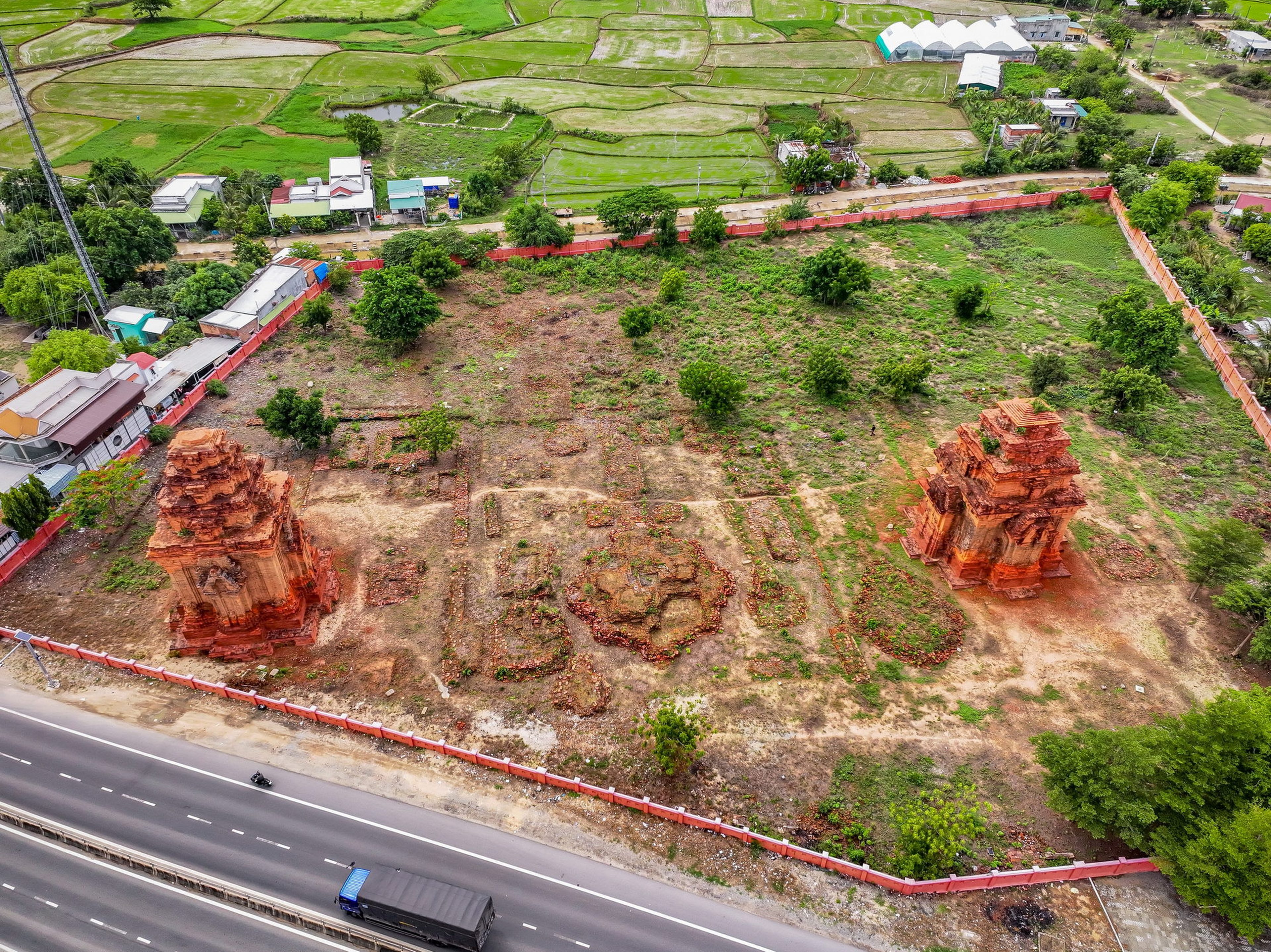 Hoa Lai Towers - Hình 2