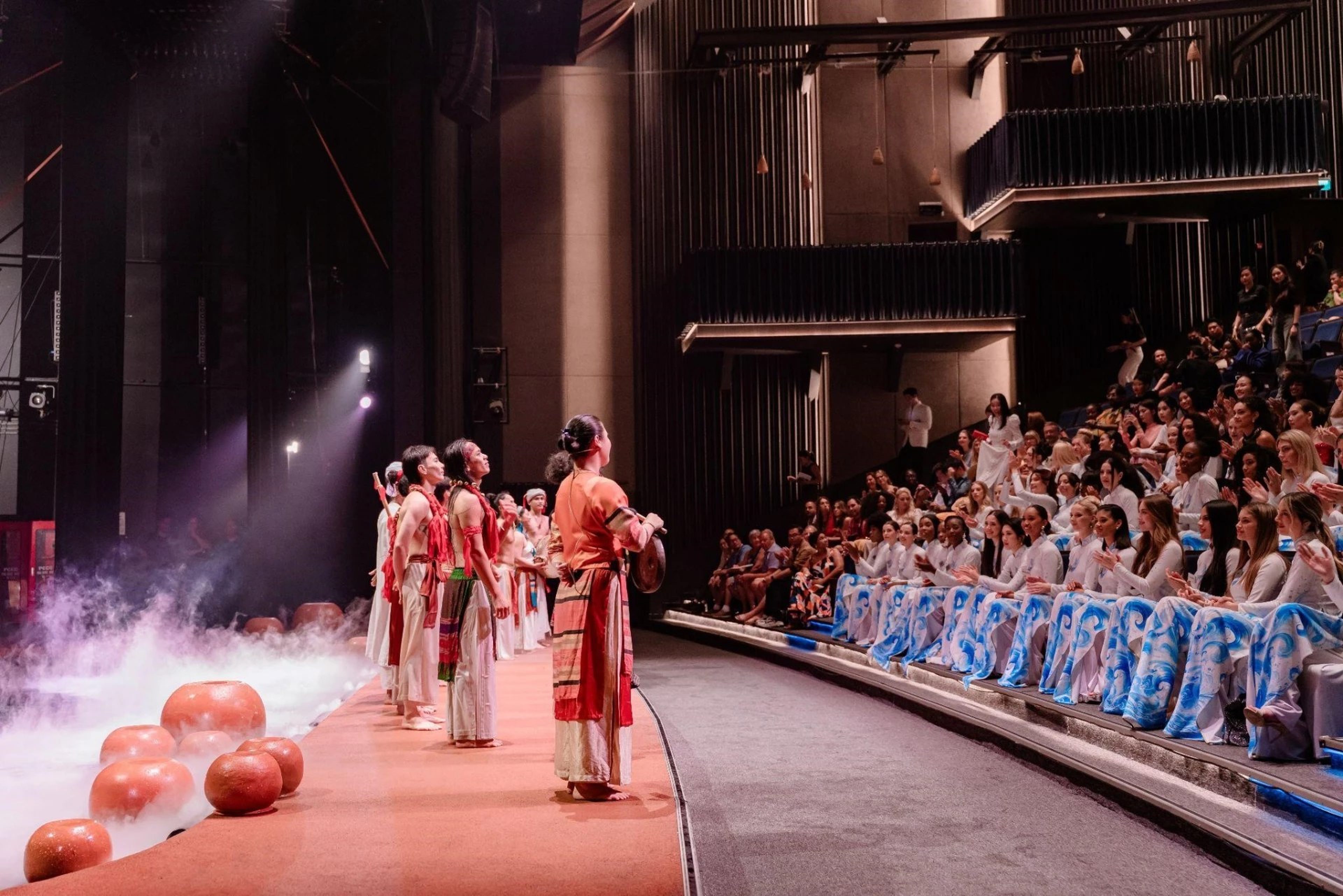 Miss World 2026 rạng rỡ tại Libera Nha Trang qua chuỗi hoạt động nghệ thuật - Hình 6