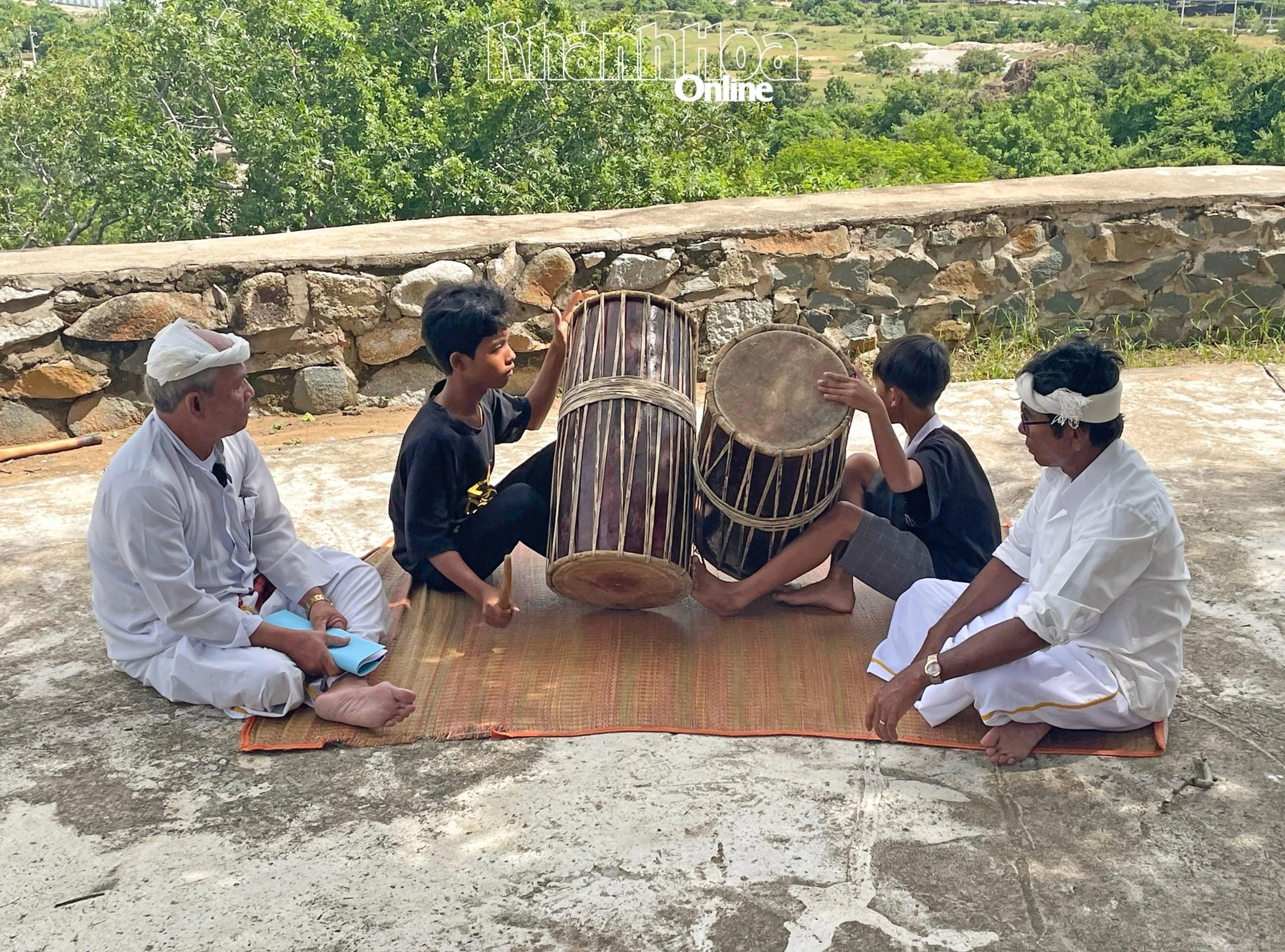 Giữ gìn tiếng nói, chữ viết đồng bào - Kỳ cuối: Phát huy giá trị ngôn ngữ, khơi dậy nguồn lực nội sinh - Hình 3