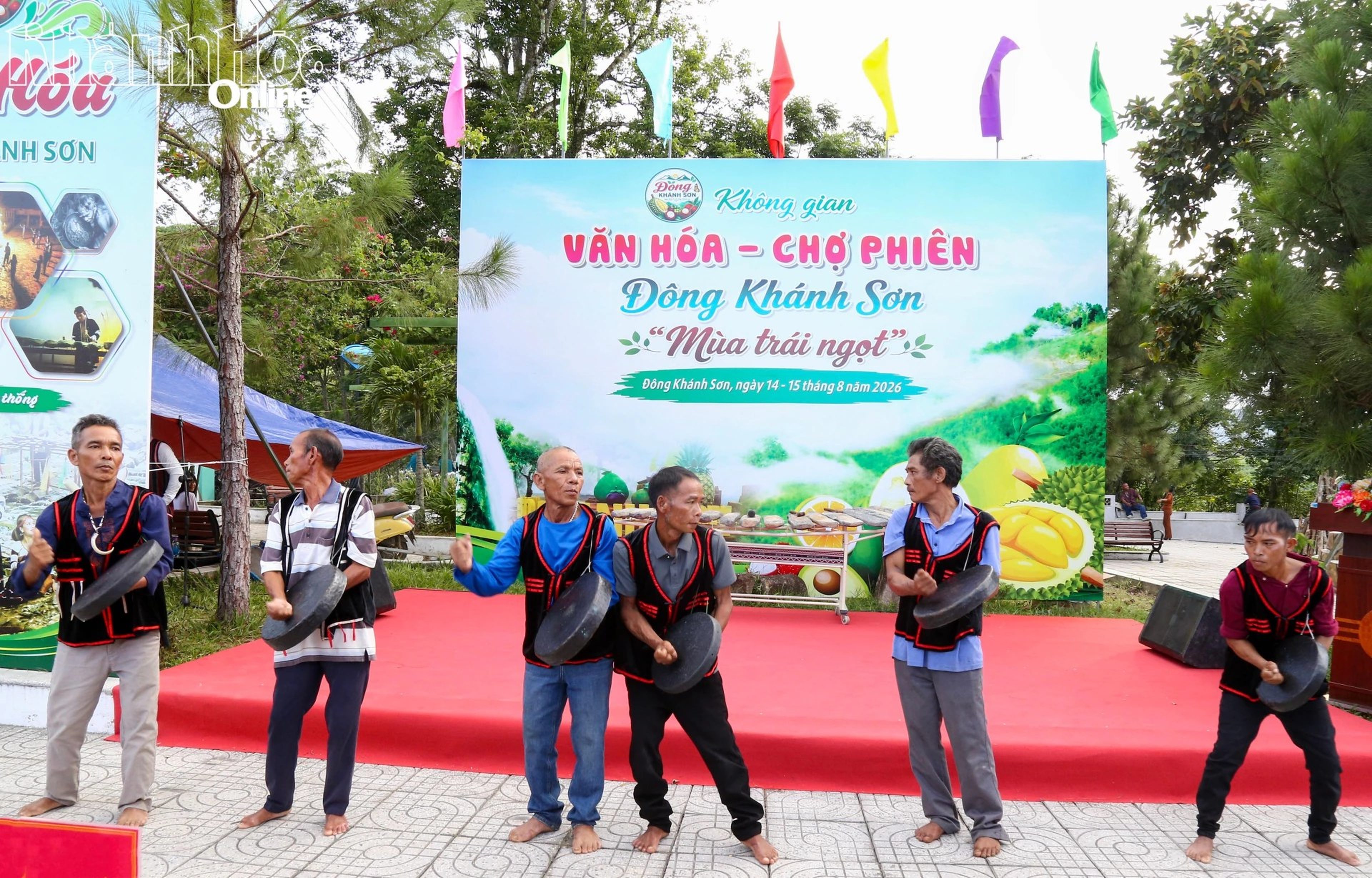 Rộn ràng “Không gian Văn hóa - Chợ phiên Đông Khánh Sơn” - Hình 7