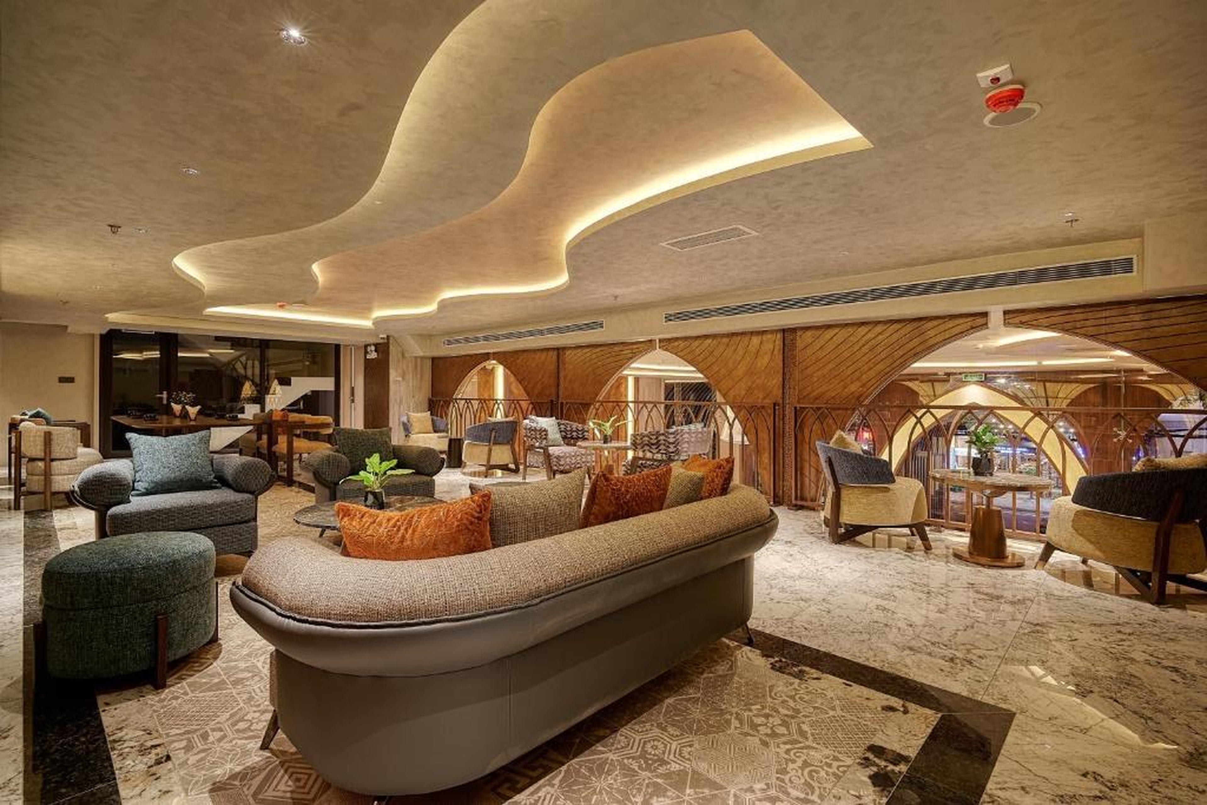 Champton Nha Trang Hotel - Hình 11