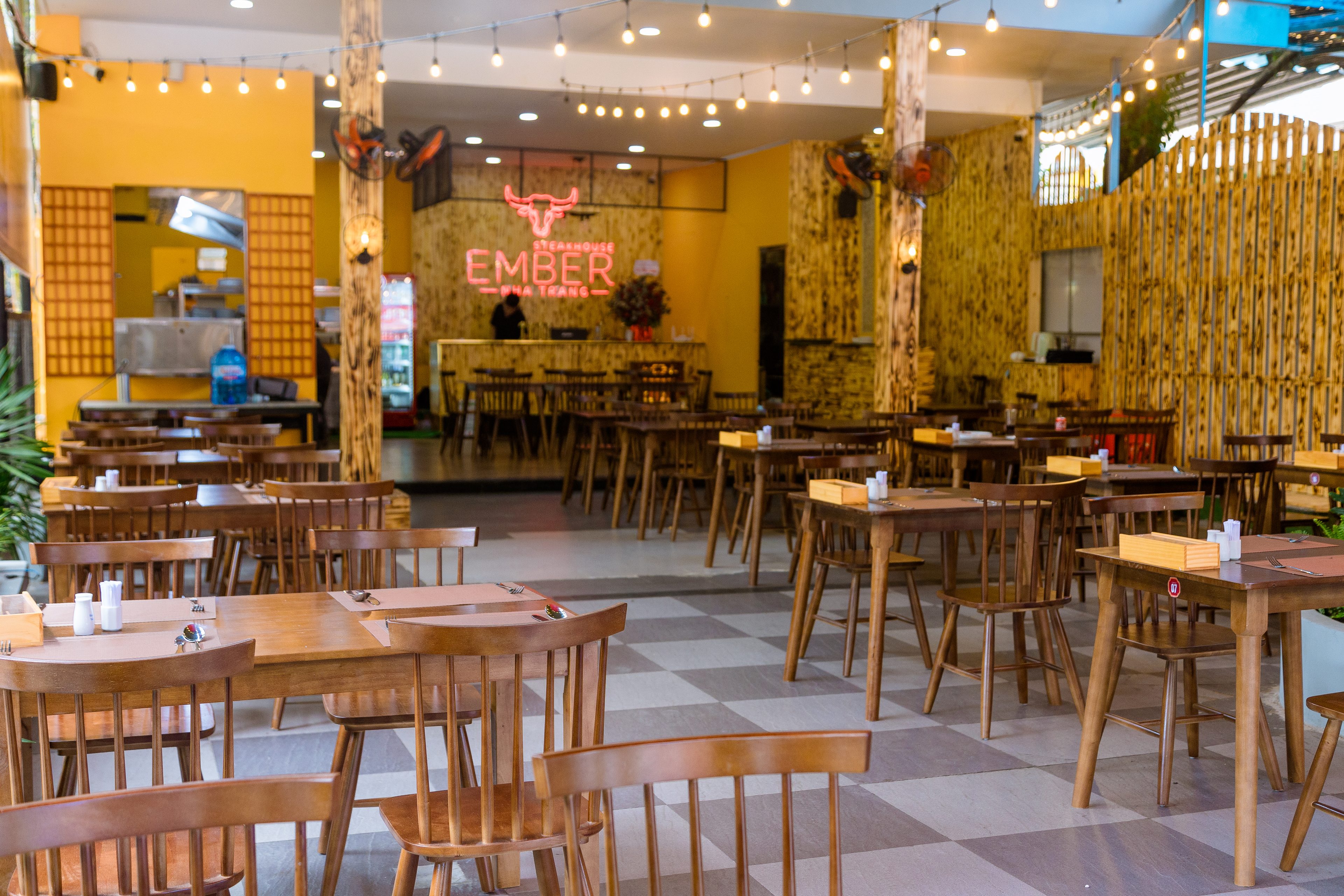 Ember Steakhouse Nha Trang - Hình 7
