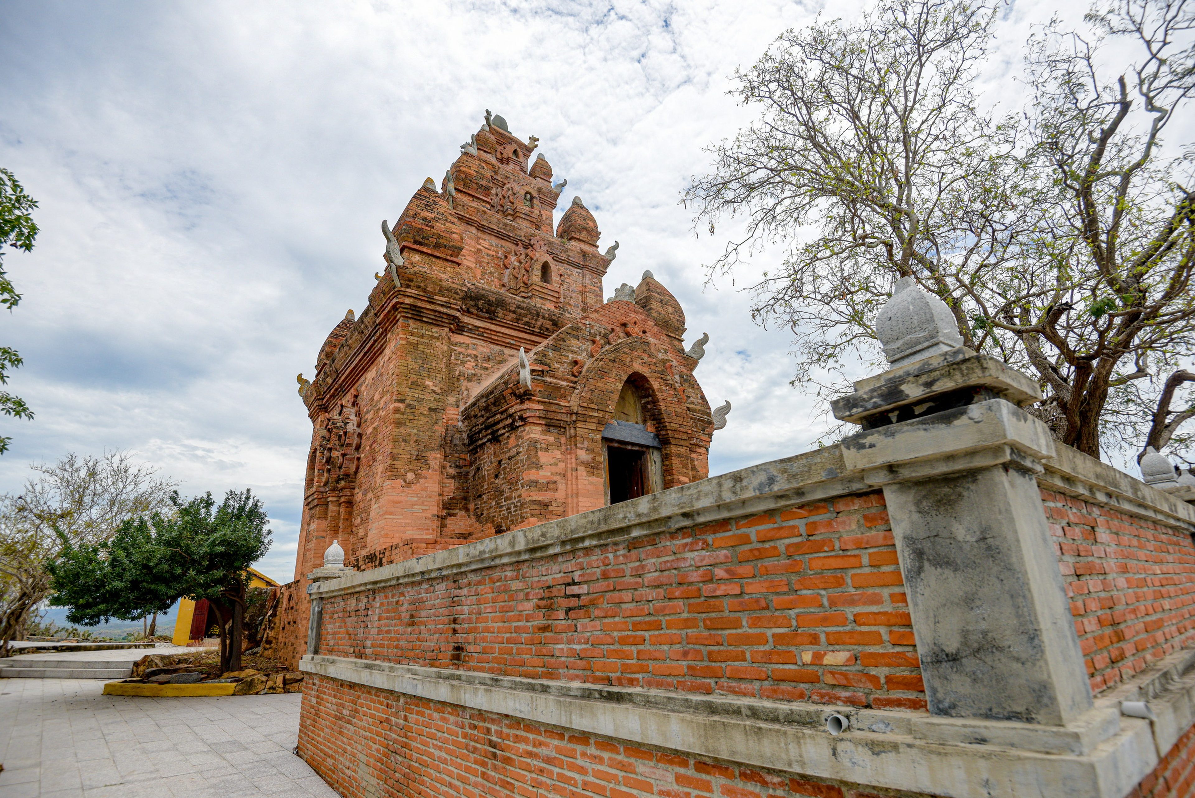 Tháp Pô Rômê - Hình 18