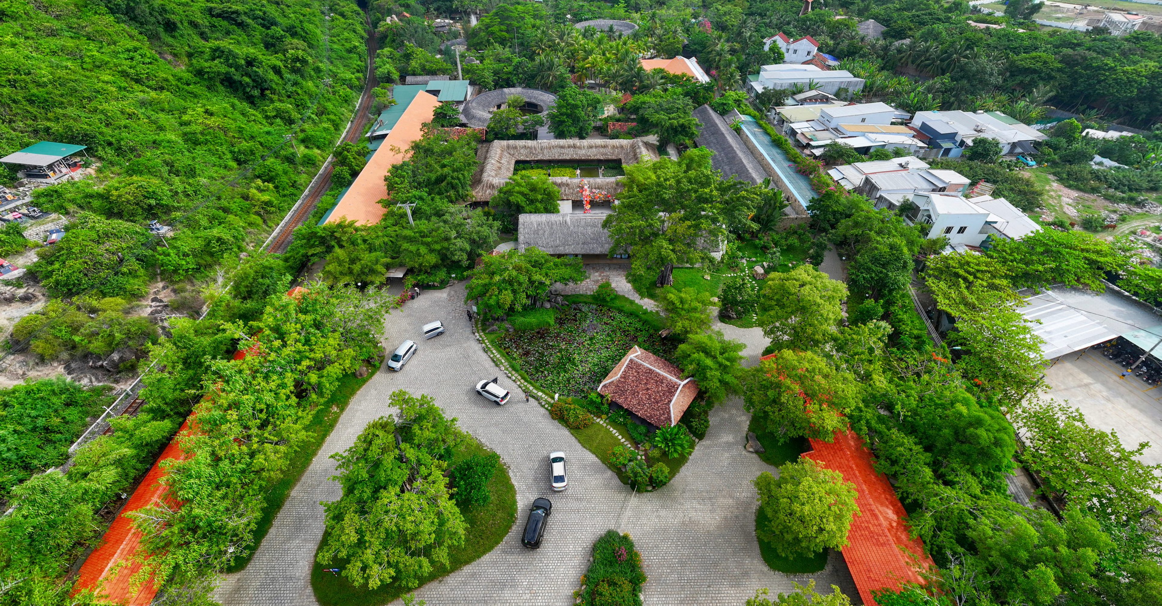 I - Resort - Hình 12