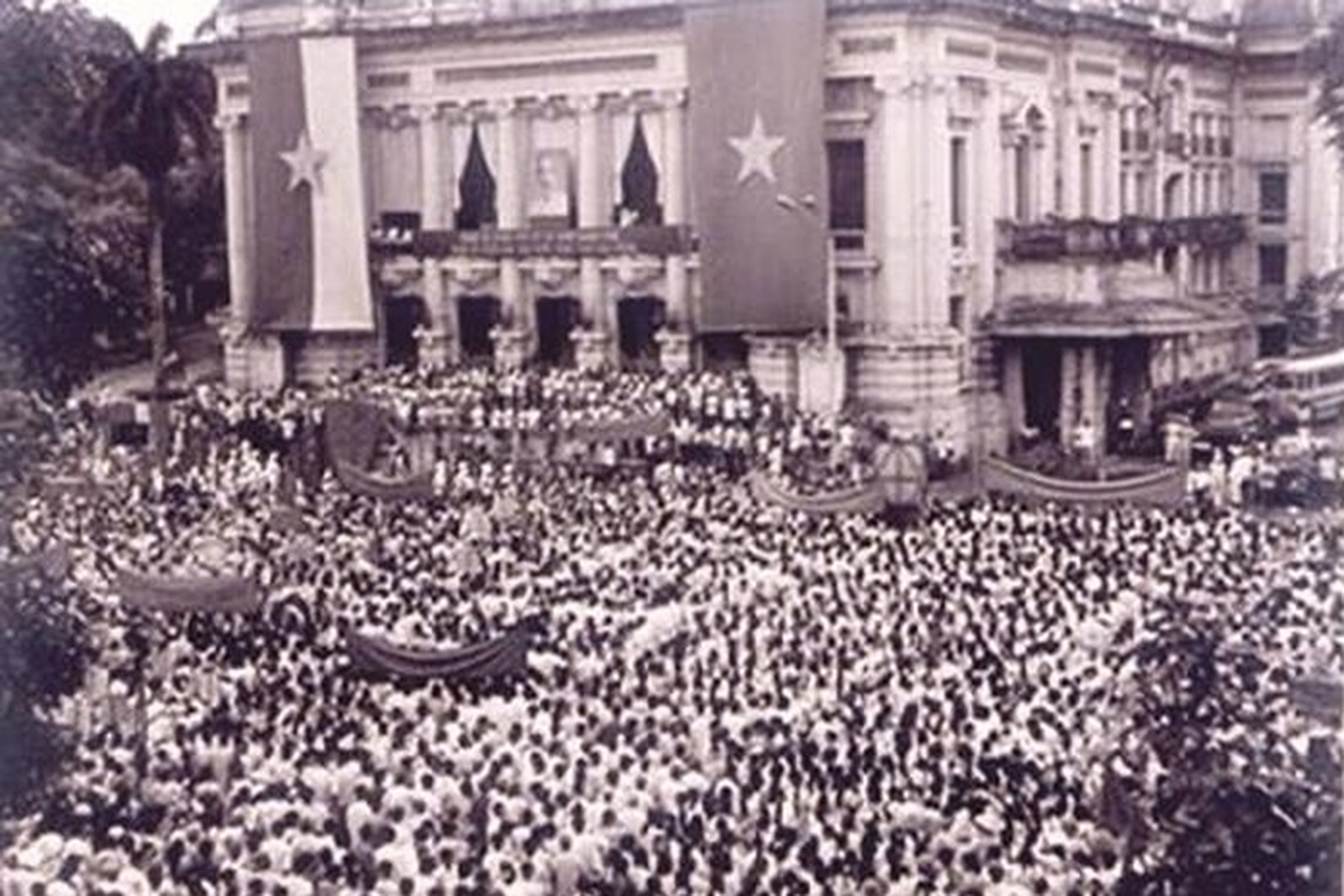 Kỷ niệm 81 năm Cách mạng Tháng Tám thành công (19-8-1945 - 19-8-2026): Cảm xúc về những ngày thu Tháng Tám - Hình 1