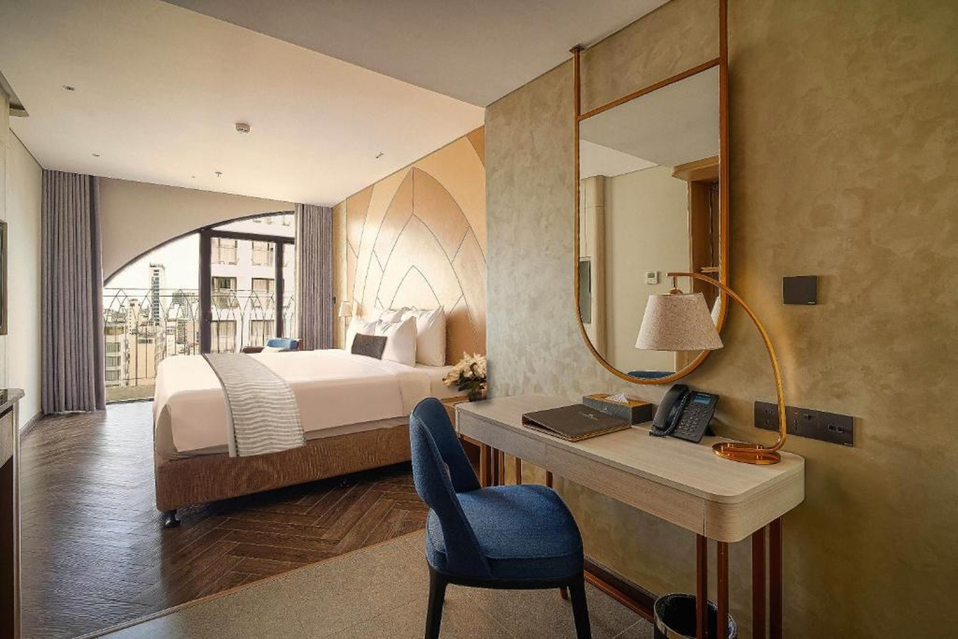Champton Nha Trang Hotel - Hình 16