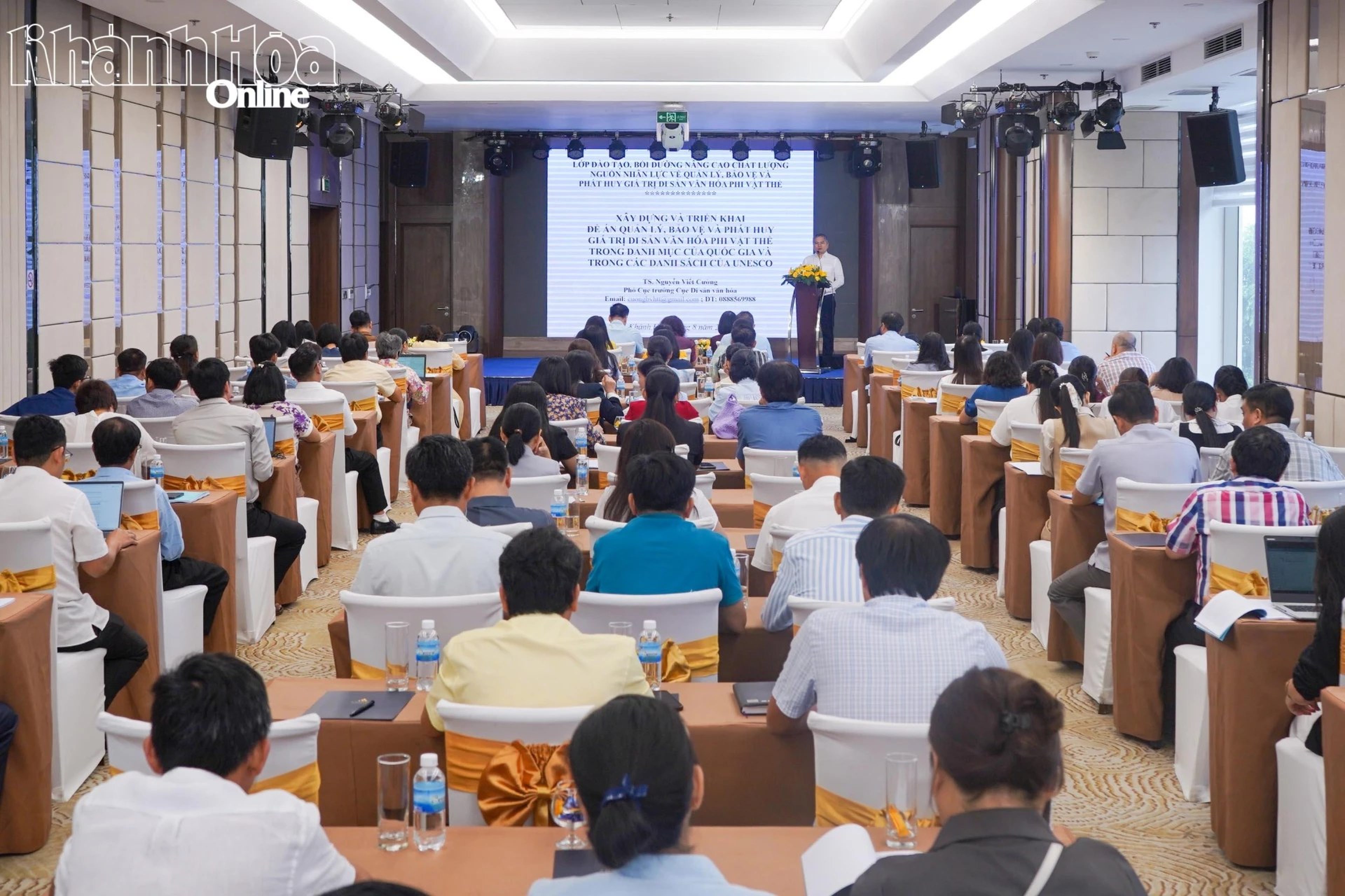 Opening of training course on promoting intangible cultural heritage values in Khanh Hoa - Hình 2