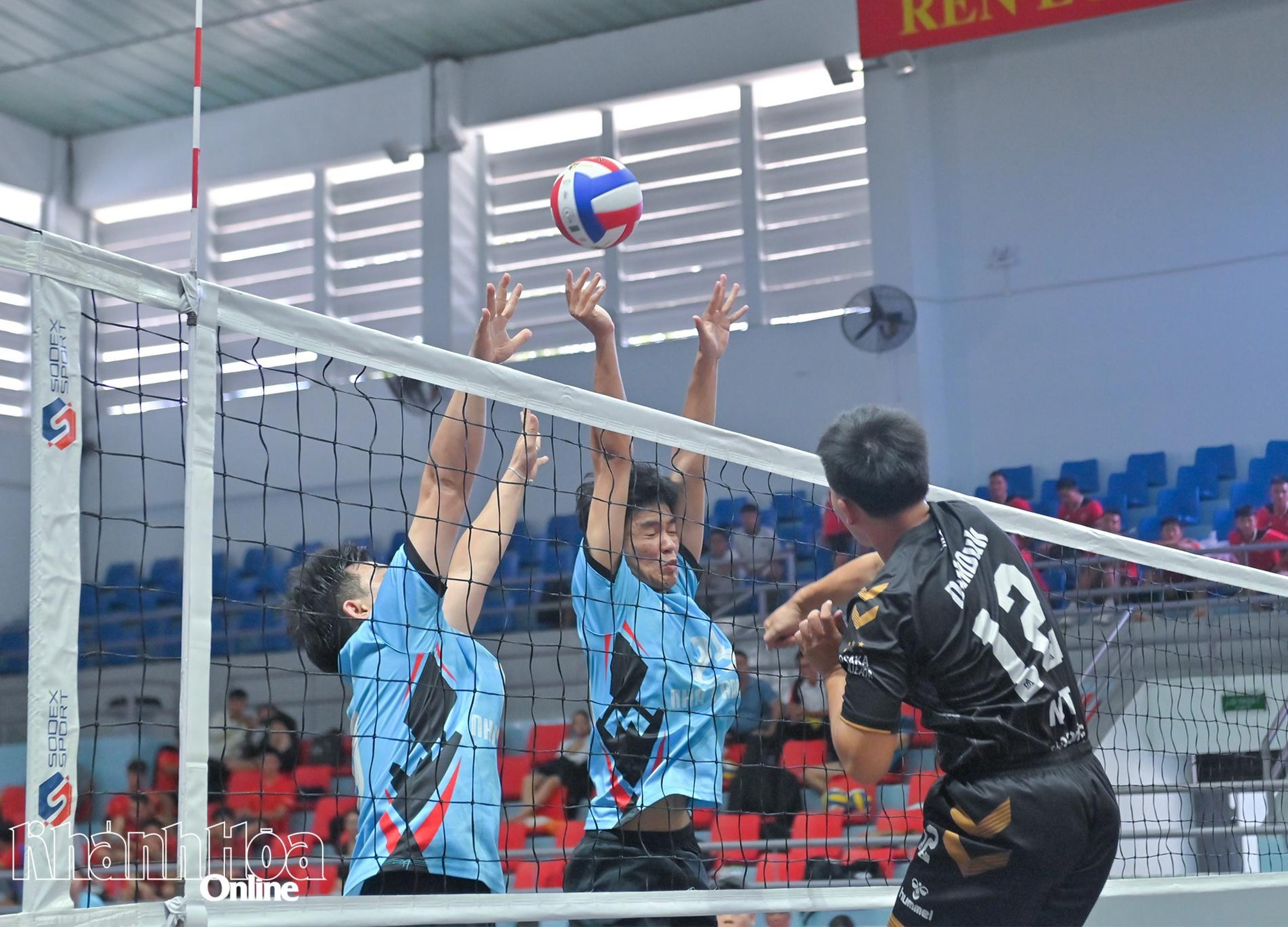 Khai mạc Giải Bóng chuyền Đại hội Thể dục thể thao tỉnh Khánh Hòa - Hình 2