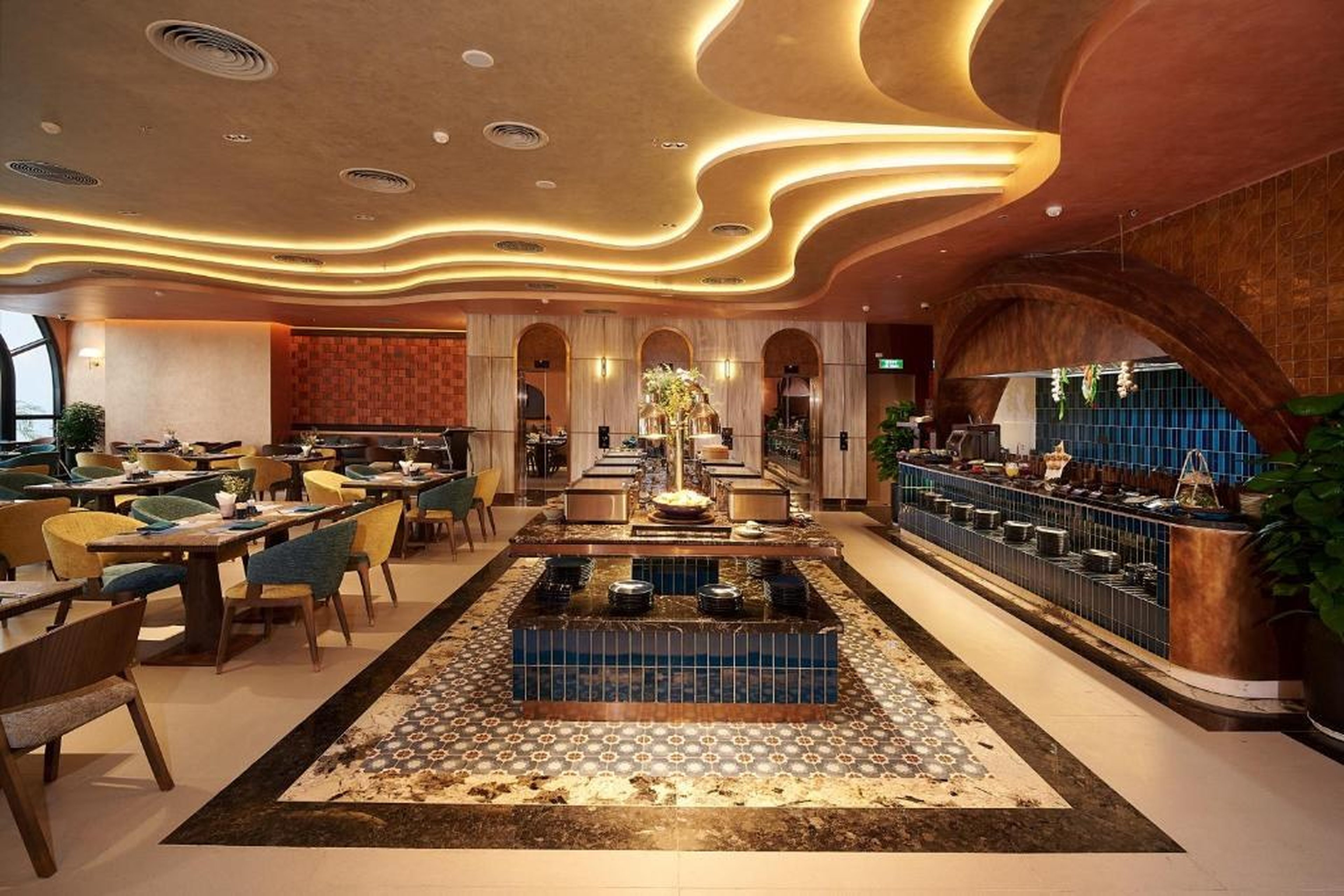 Champton Nha Trang Hotel - Hình 3